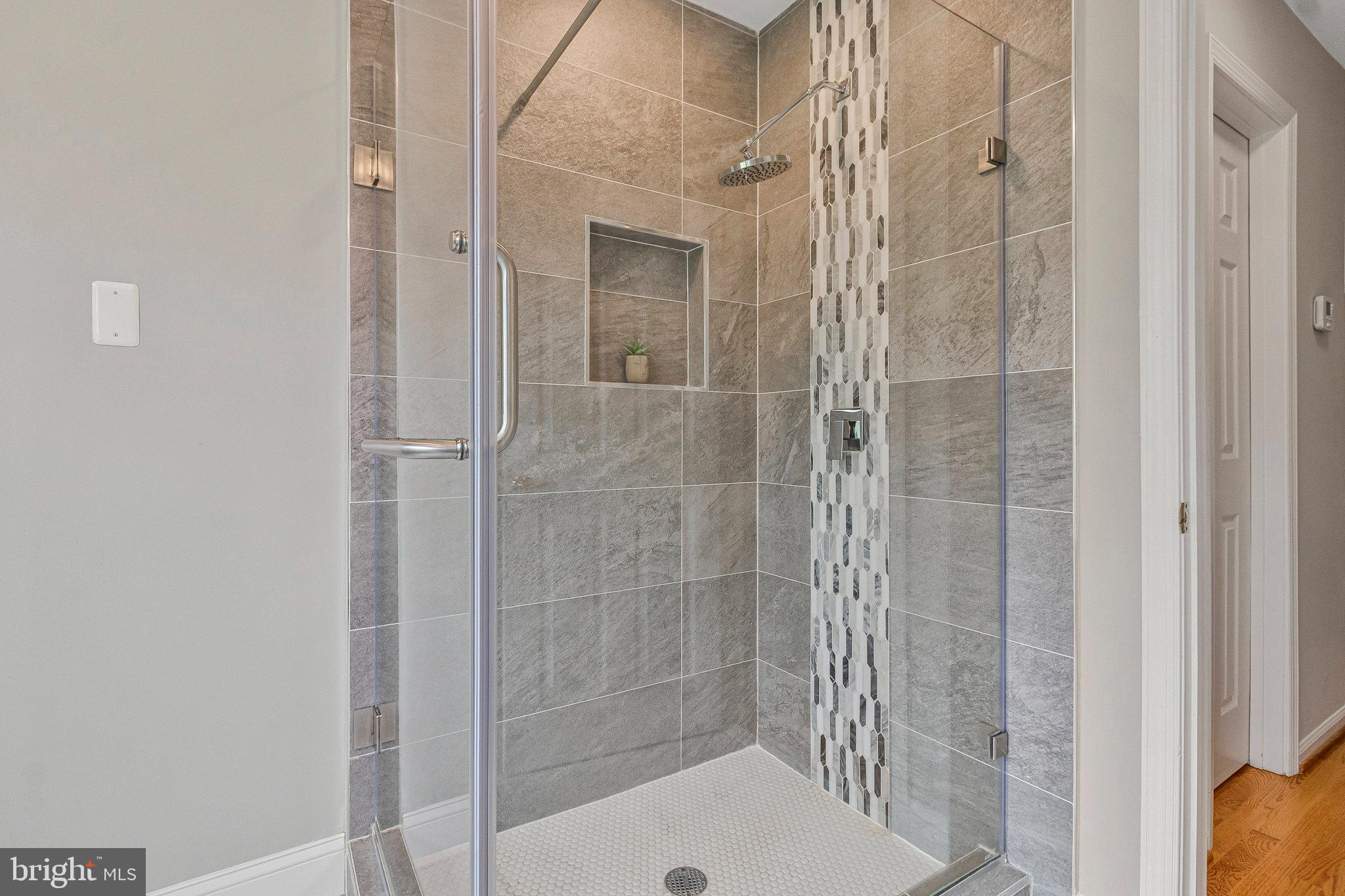 FALCONHURST - Residential