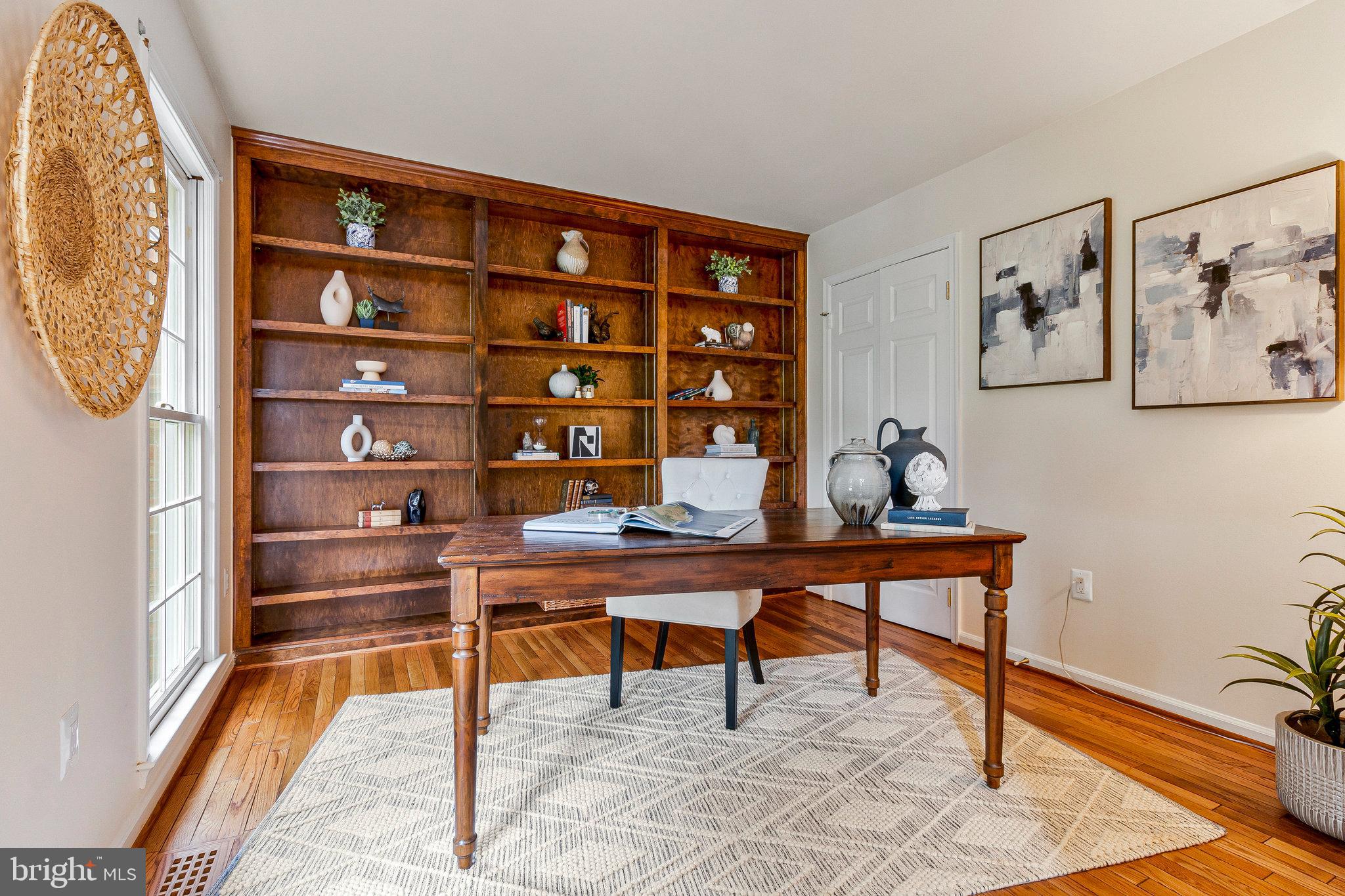 FALCONHURST - Residential