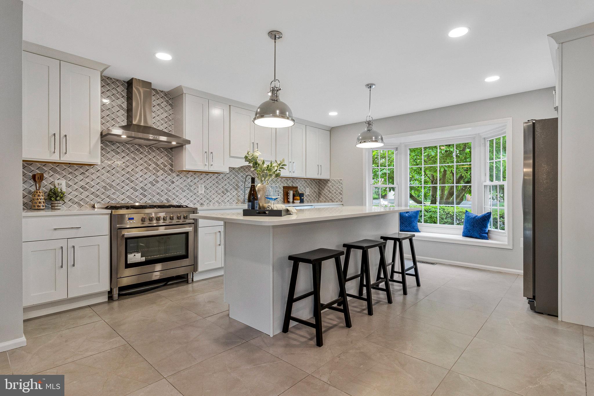 FALCONHURST - Residential