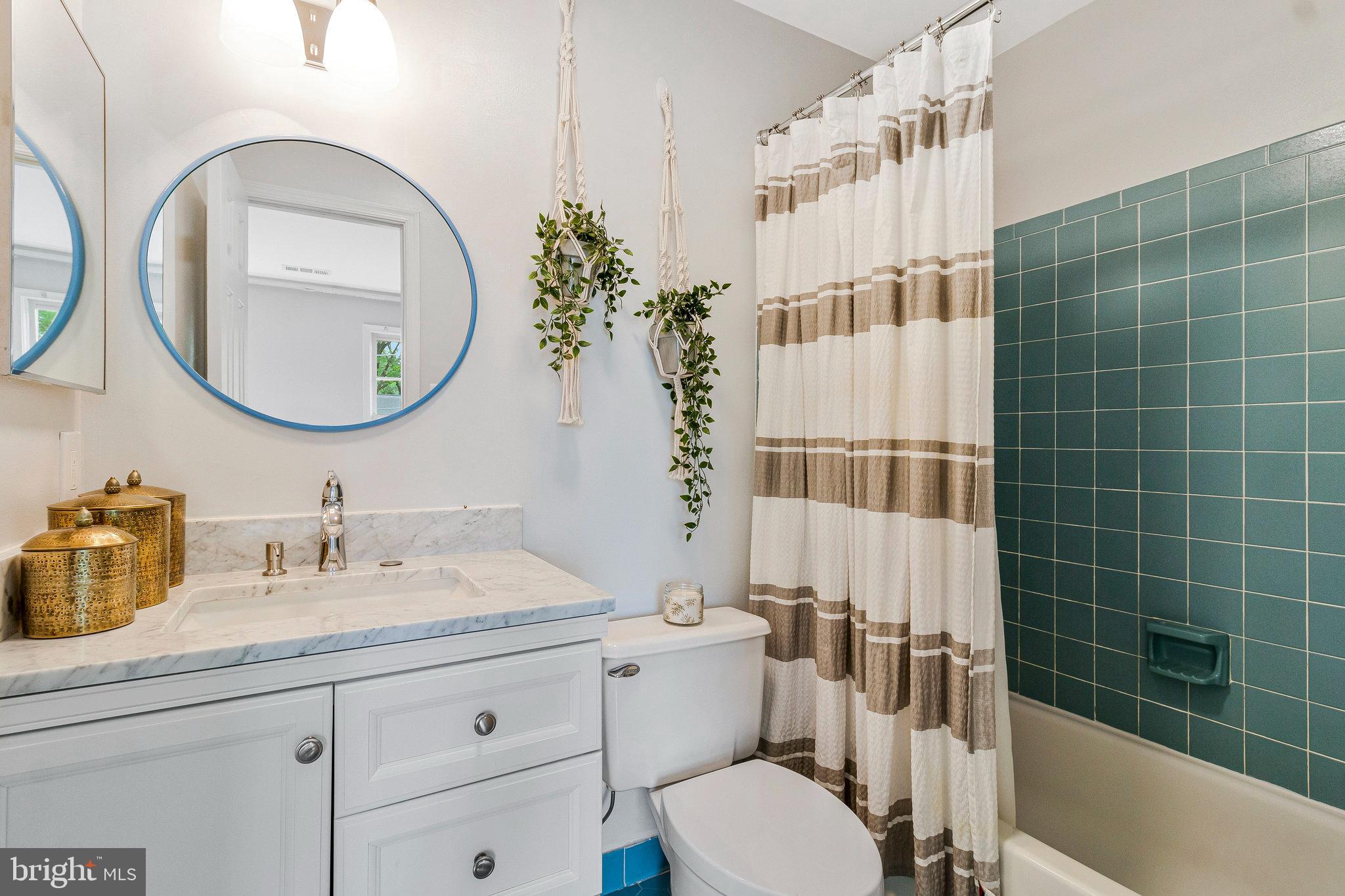 FALCONHURST - Residential