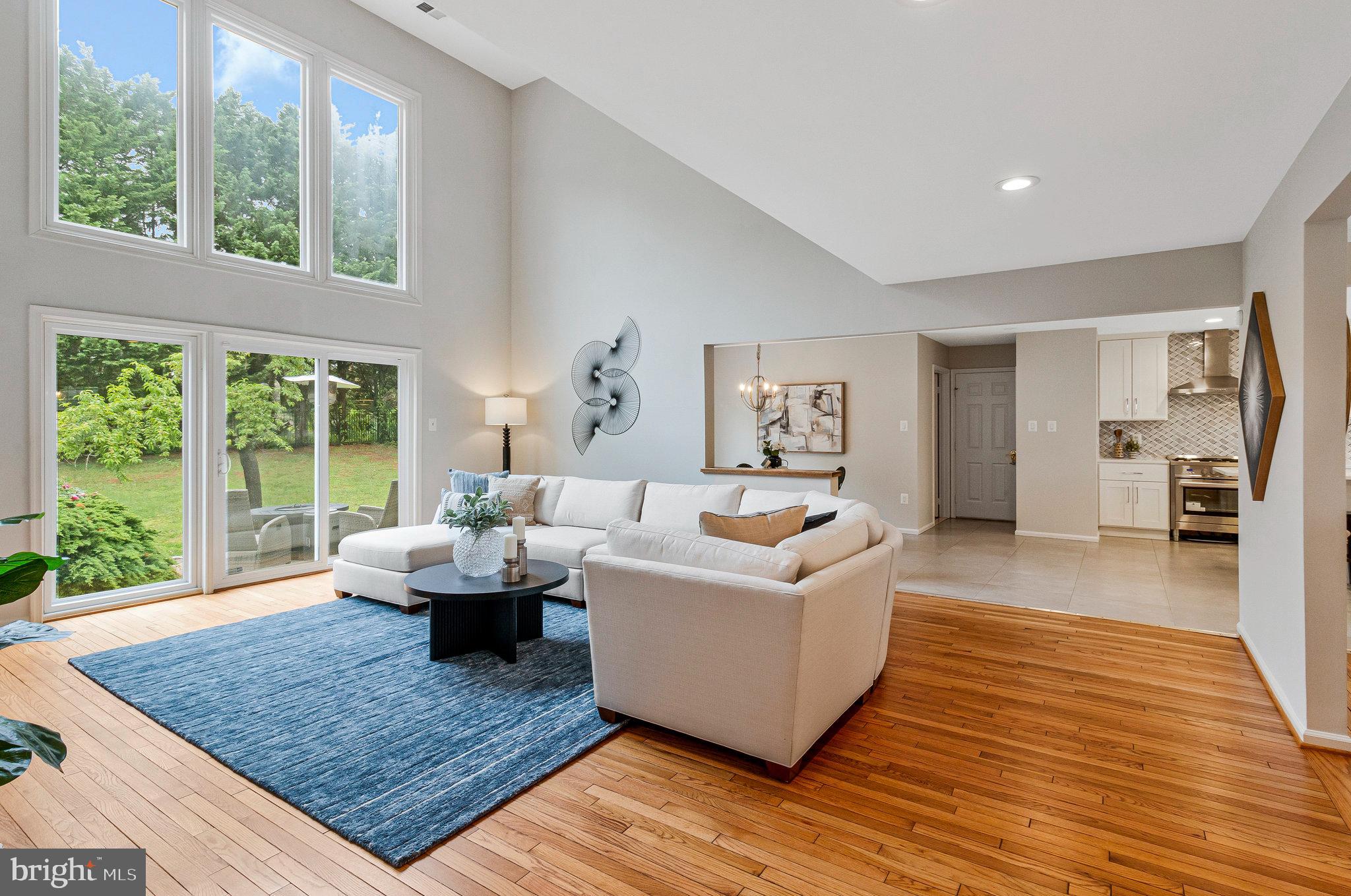 FALCONHURST - Residential