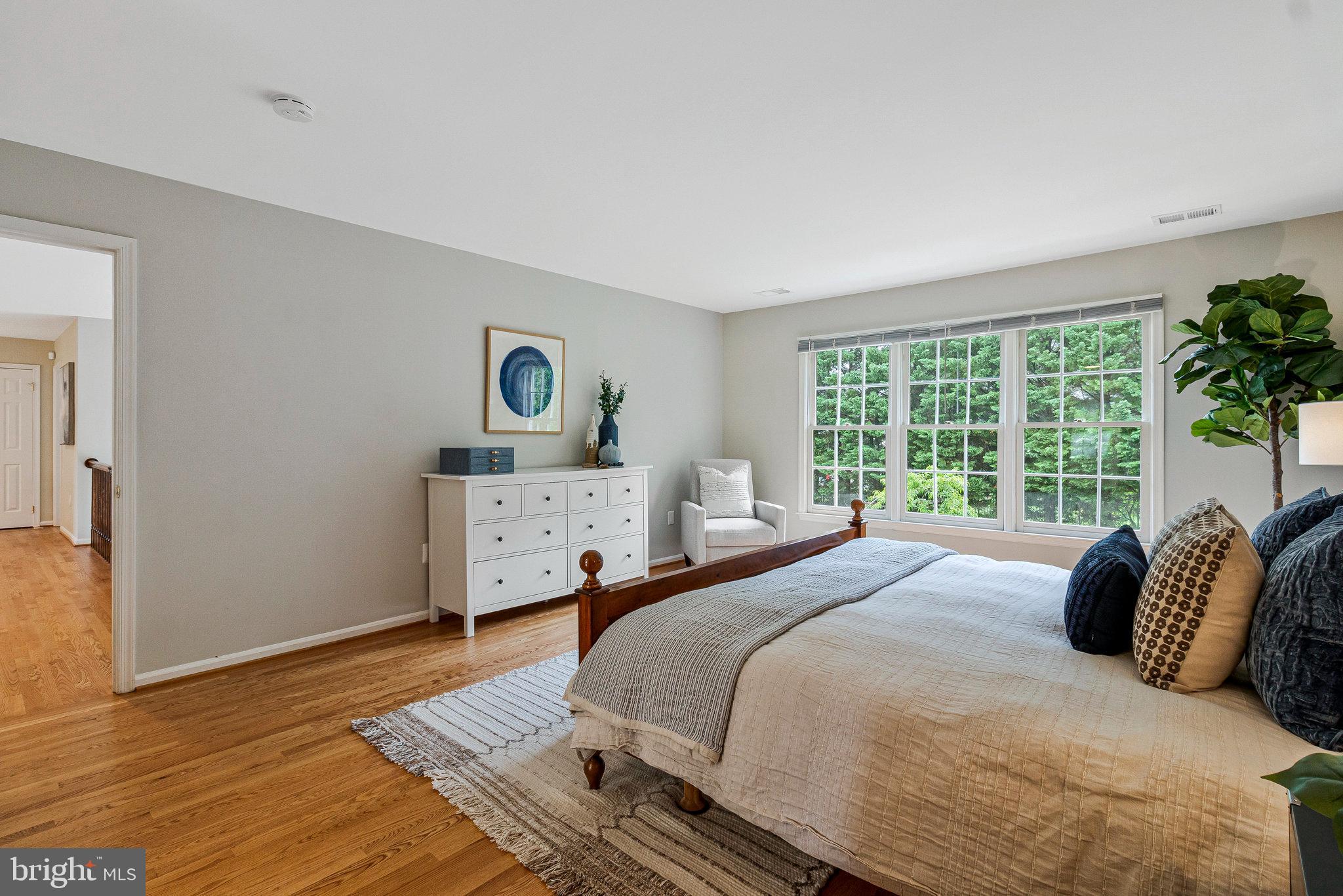 FALCONHURST - Residential