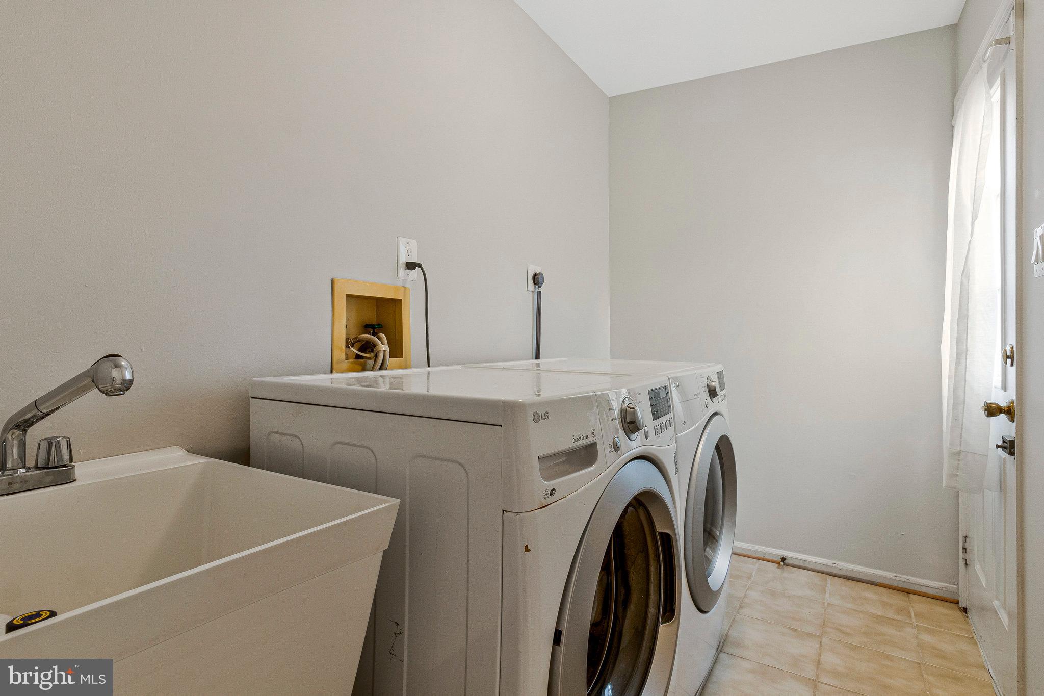 FALCONHURST - Residential