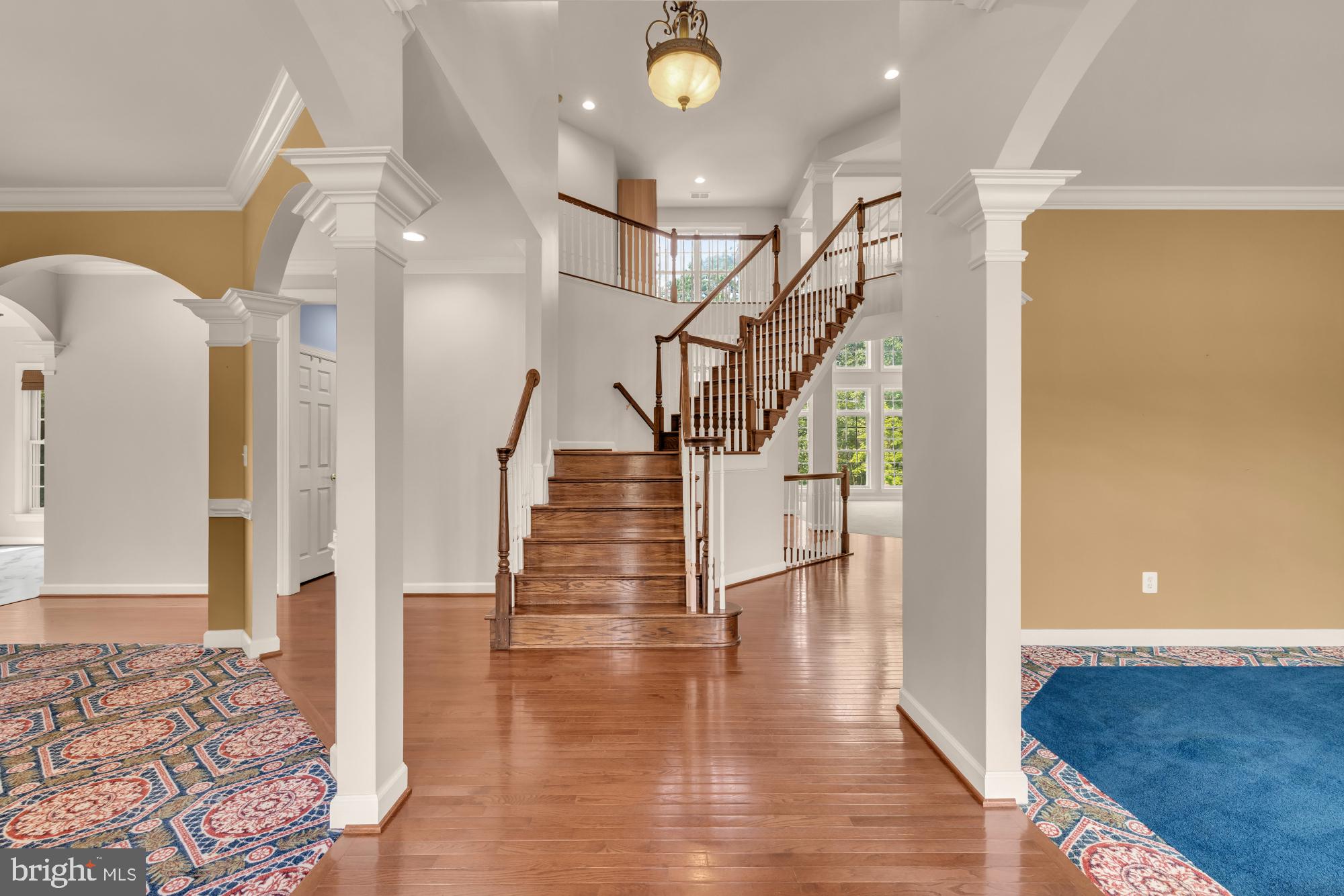 3232 LOST POND COURT