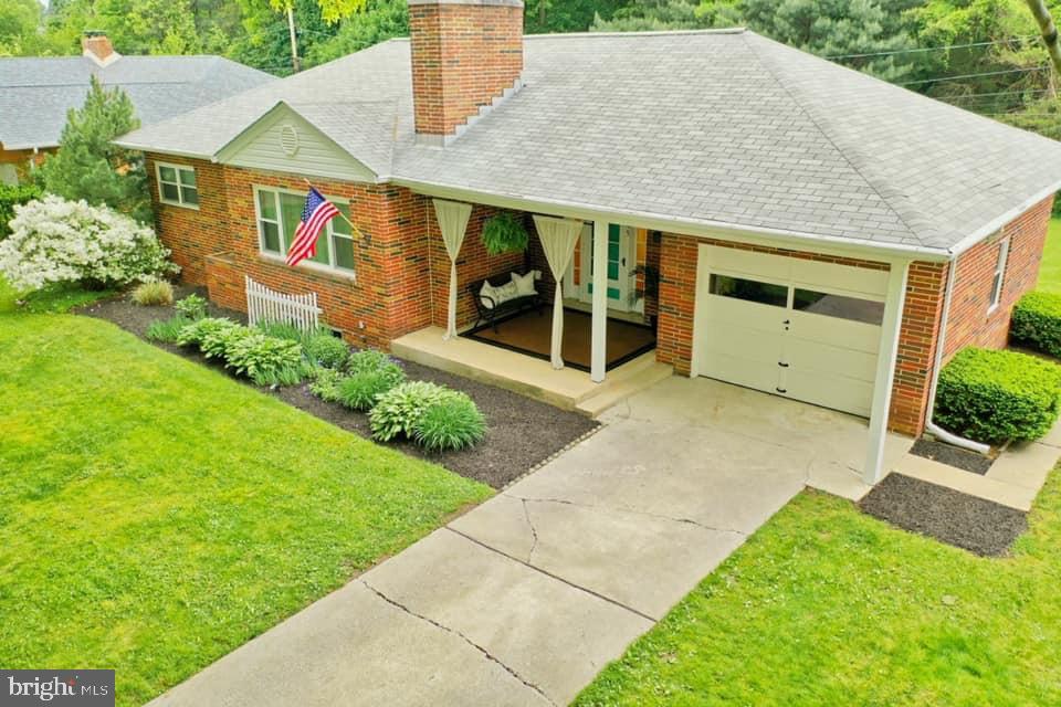 LENKER MANOR - Residential