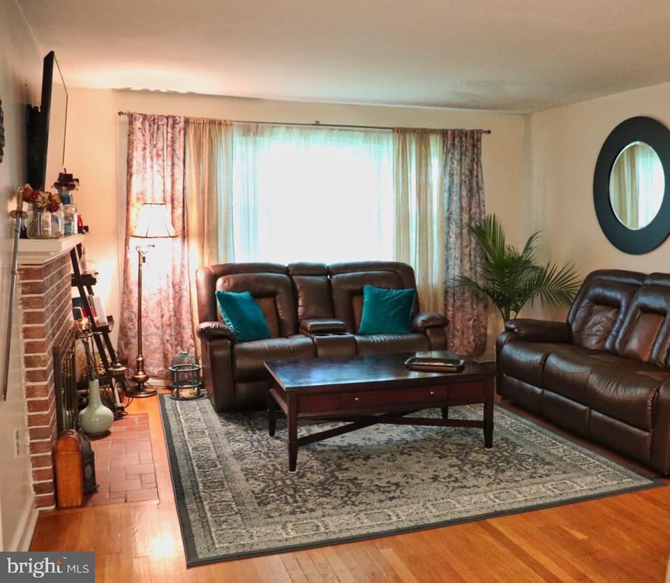 LENKER MANOR - Residential