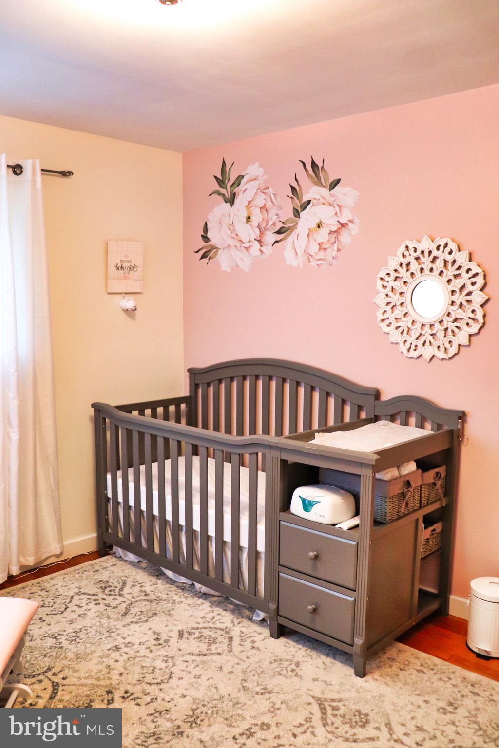 LENKER MANOR - Residential