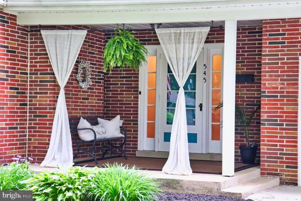 LENKER MANOR - Residential