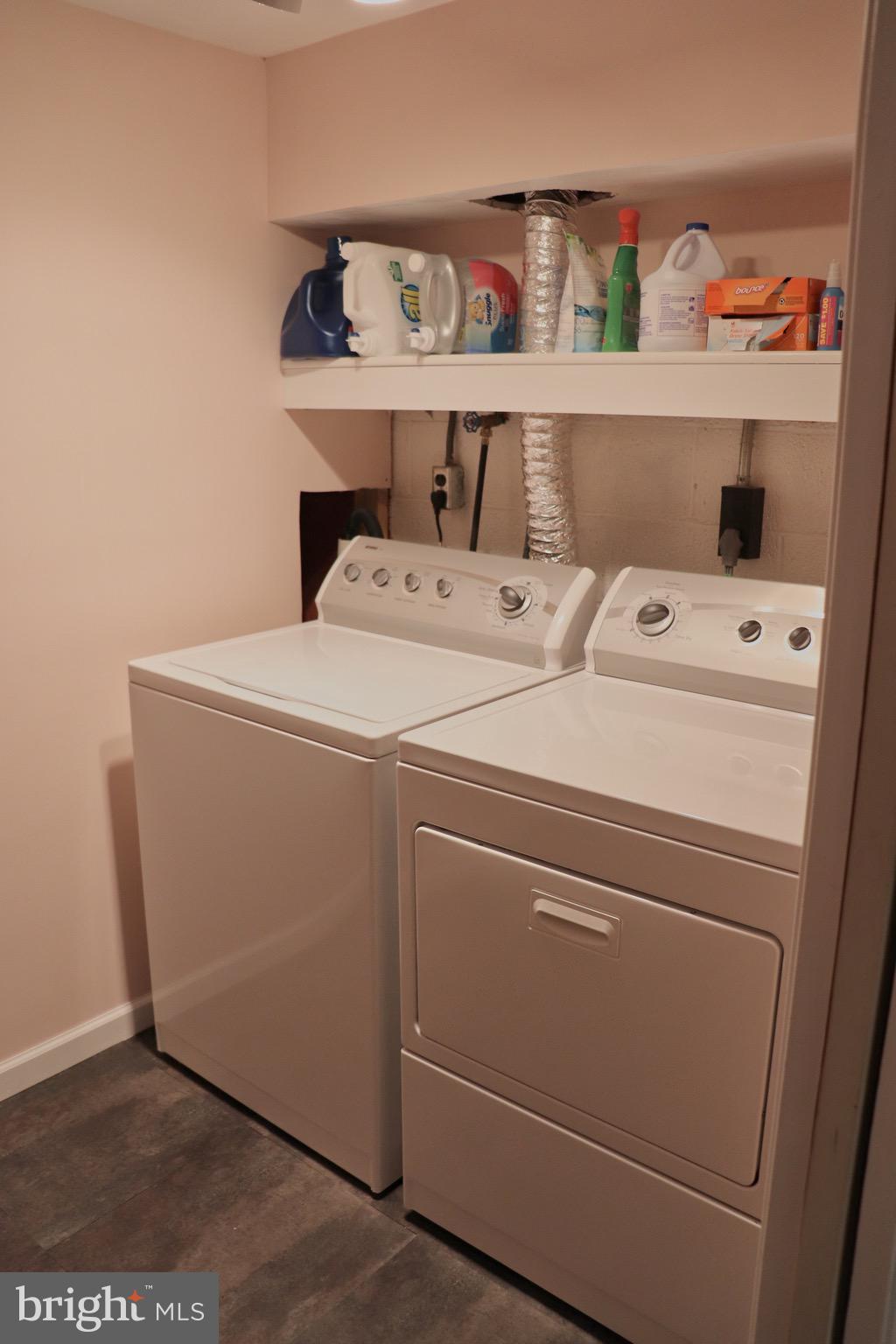 LENKER MANOR - Residential