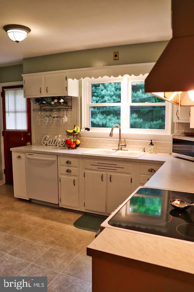 LENKER MANOR - Residential