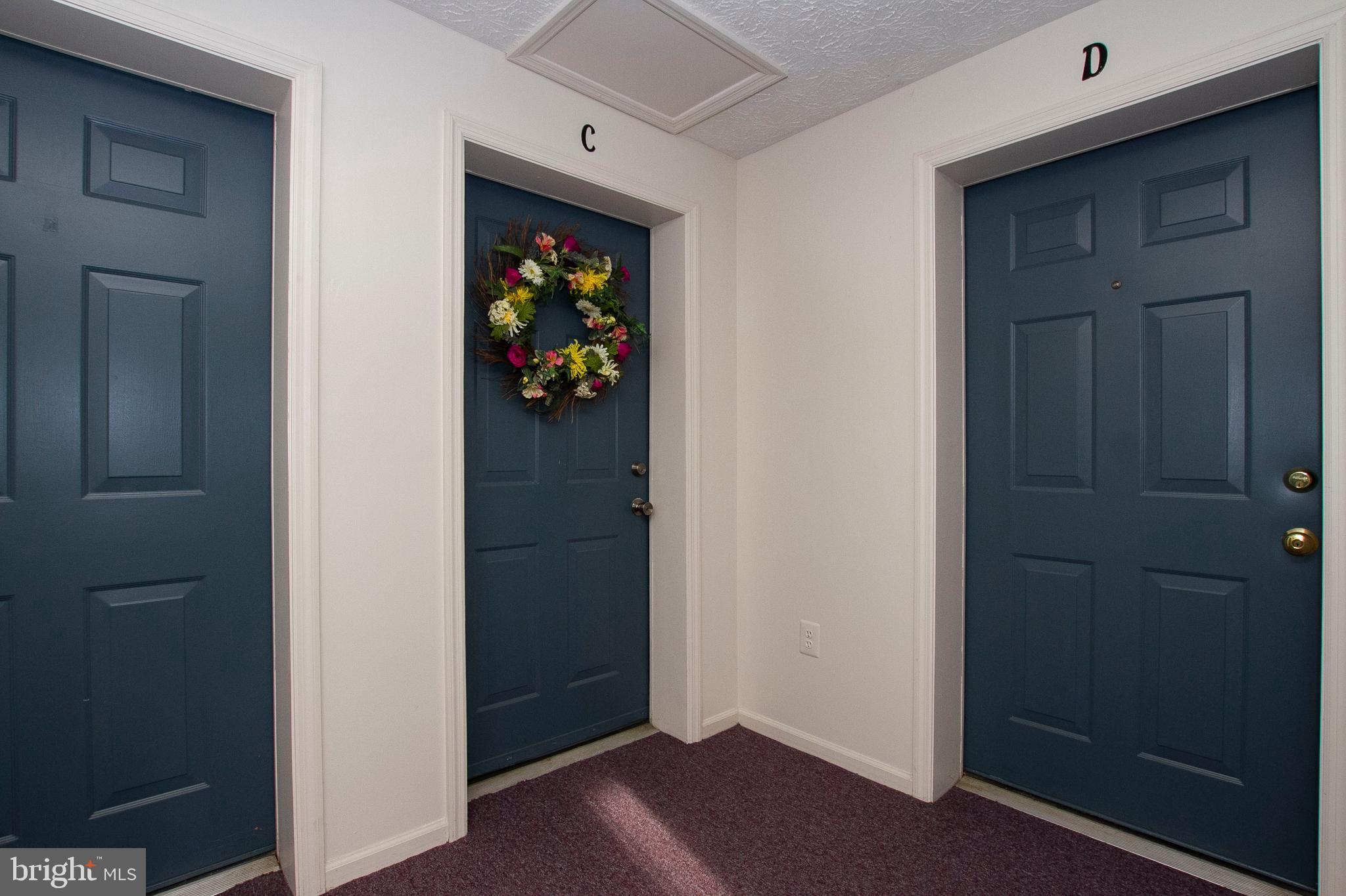 WOODBRIDGE CENTER - Residential