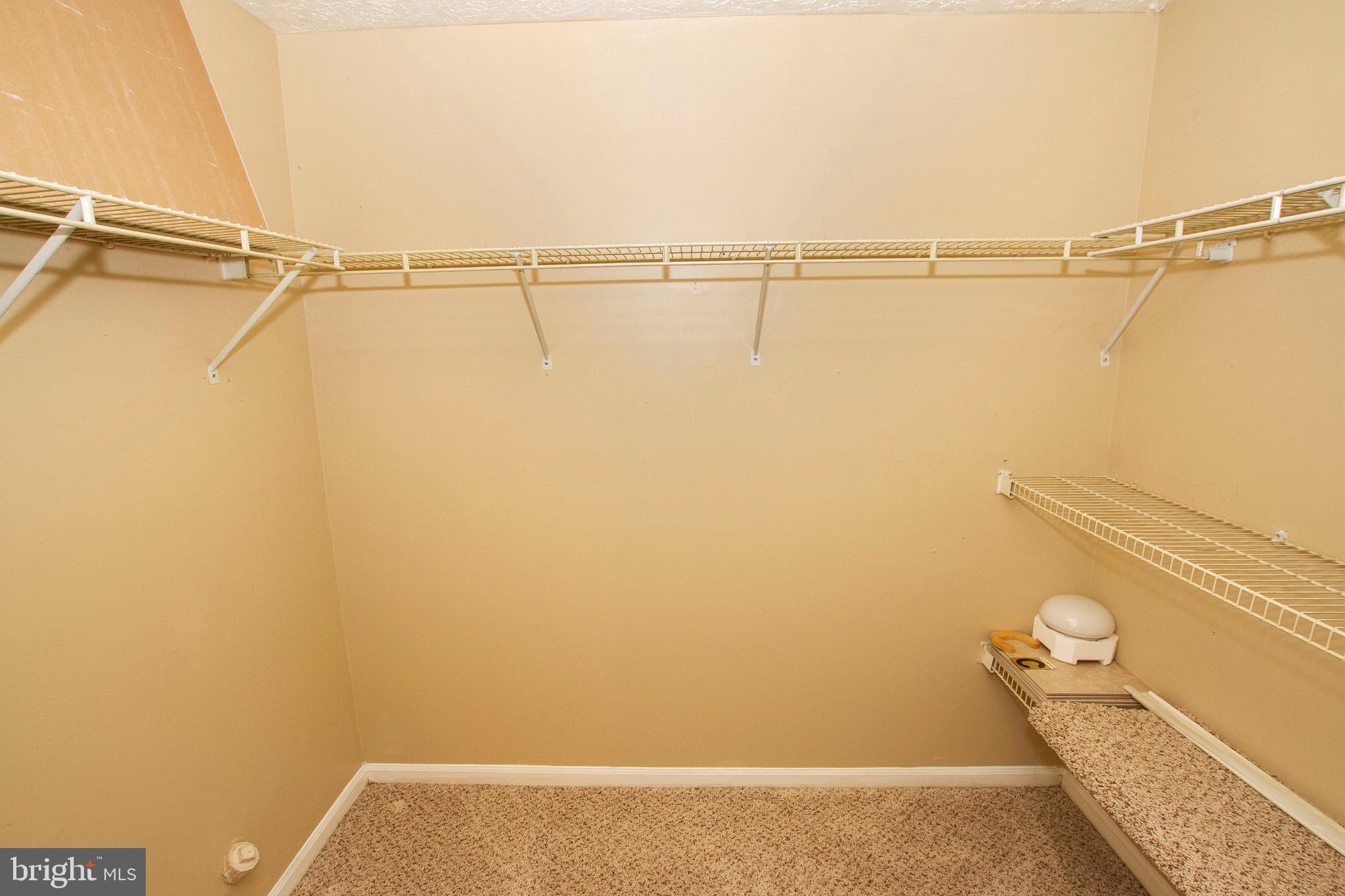 WOODBRIDGE CENTER - Residential