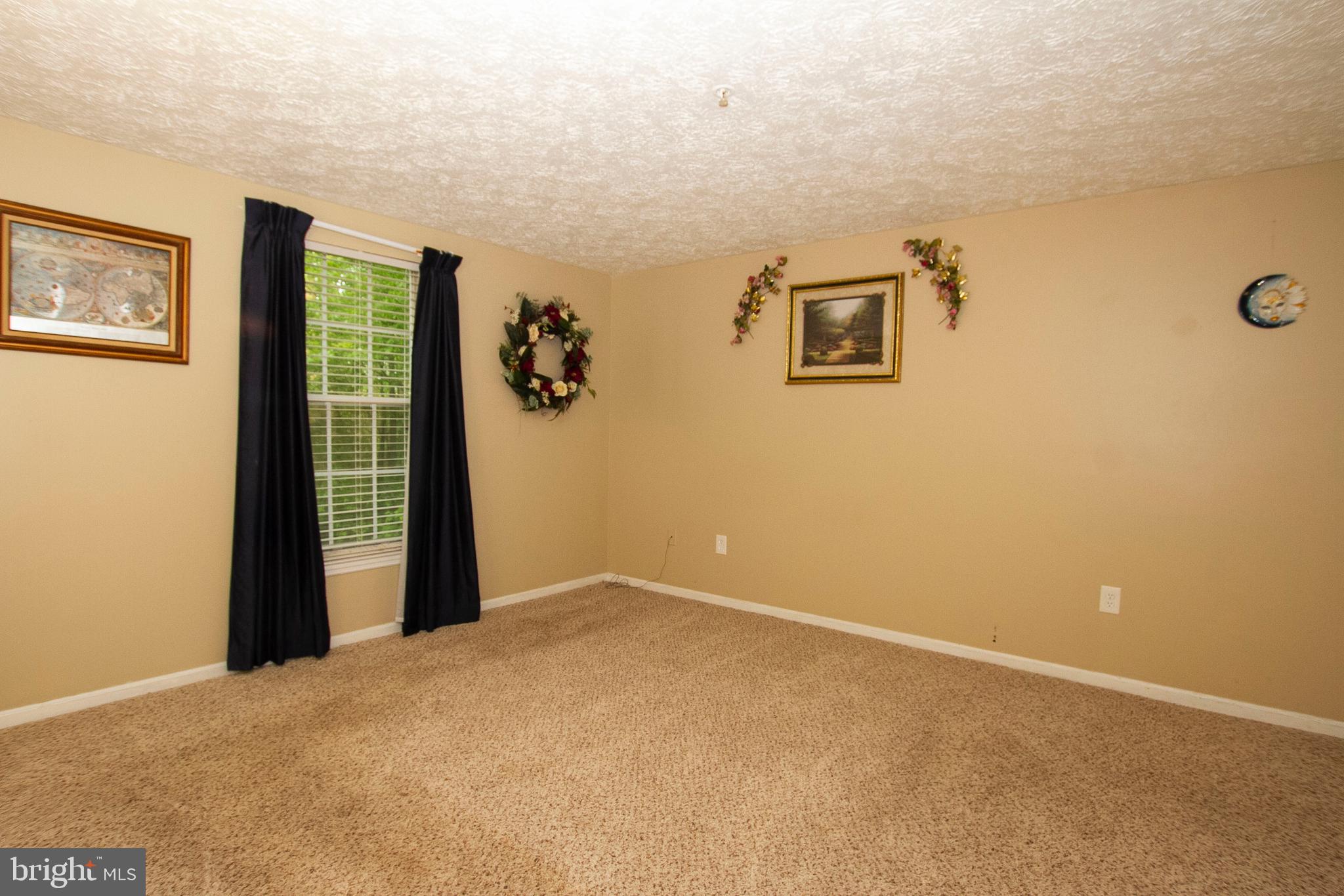 WOODBRIDGE CENTER - Residential