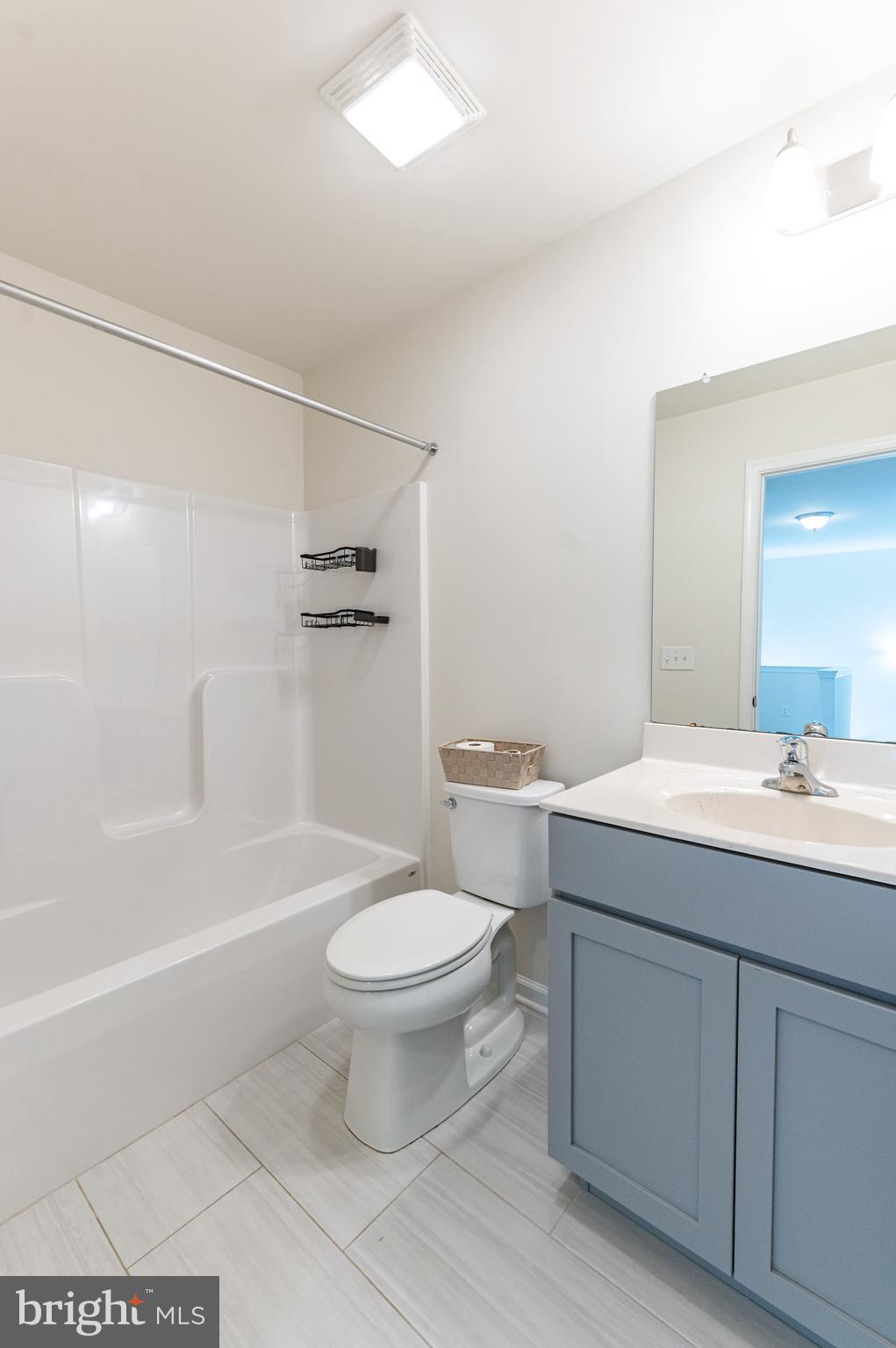 LAUREL FIELD - Residential