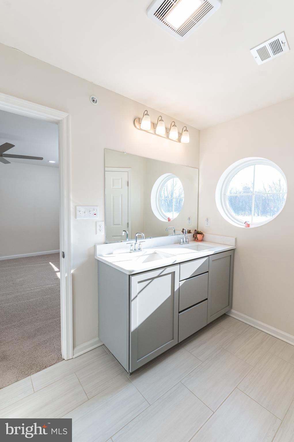 LAUREL FIELD - Residential