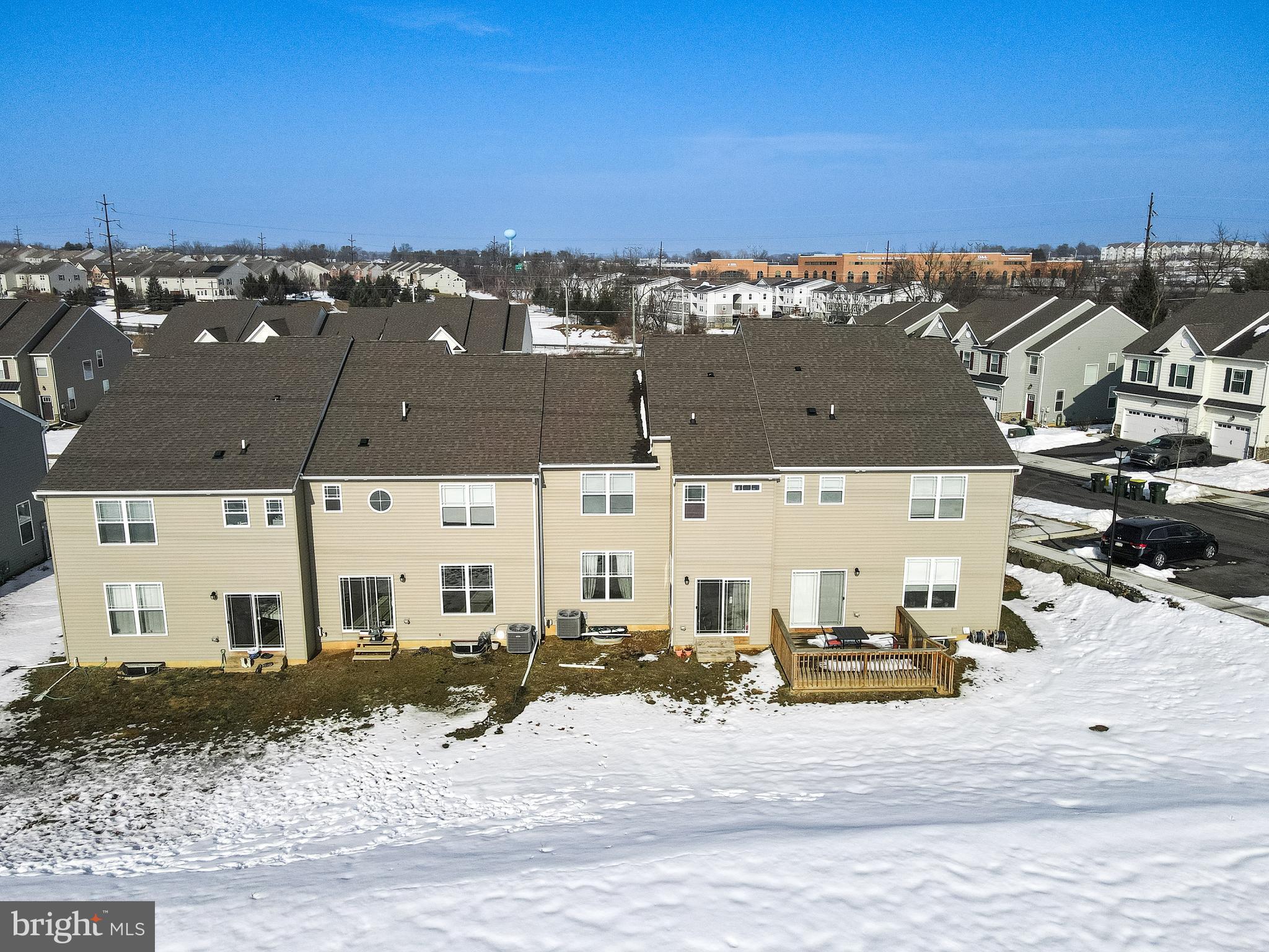 LAUREL FIELD - Residential