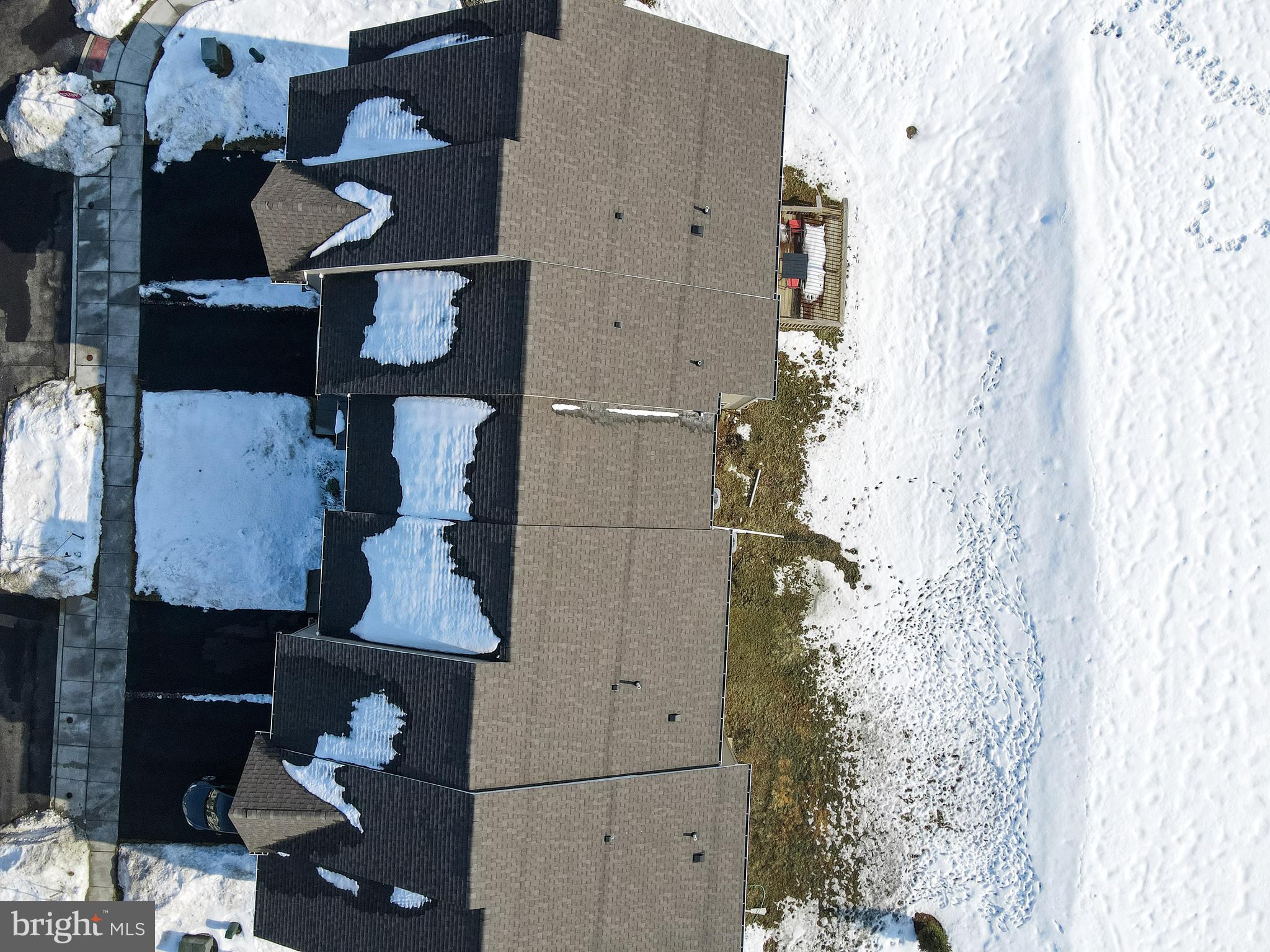 LAUREL FIELD - Residential