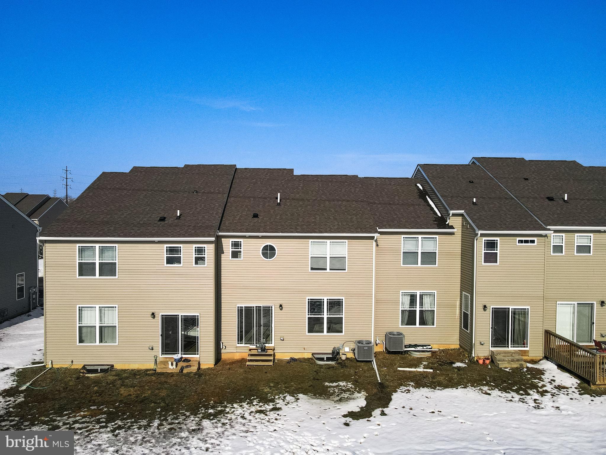 LAUREL FIELD - Residential