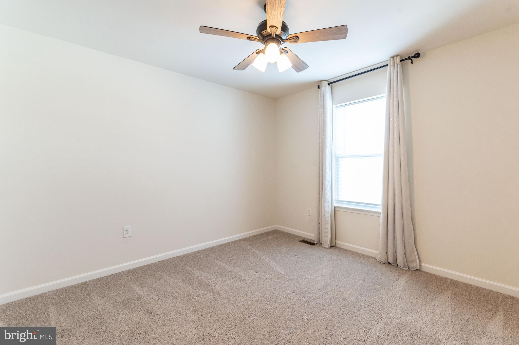 LAUREL FIELD - Residential