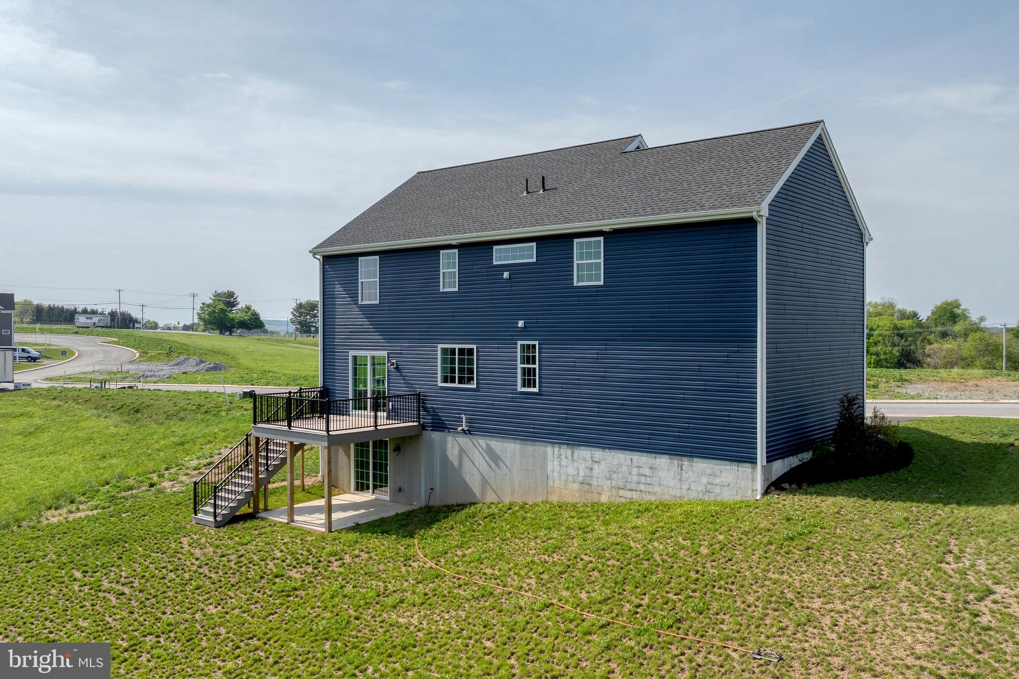 RIVER RIDGE HILLS - Residential