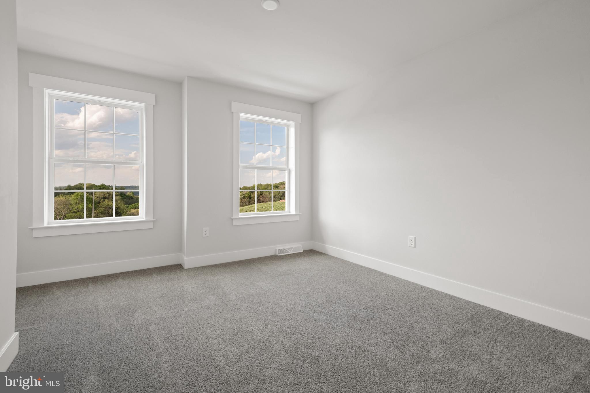 RIVER RIDGE HILLS - Residential