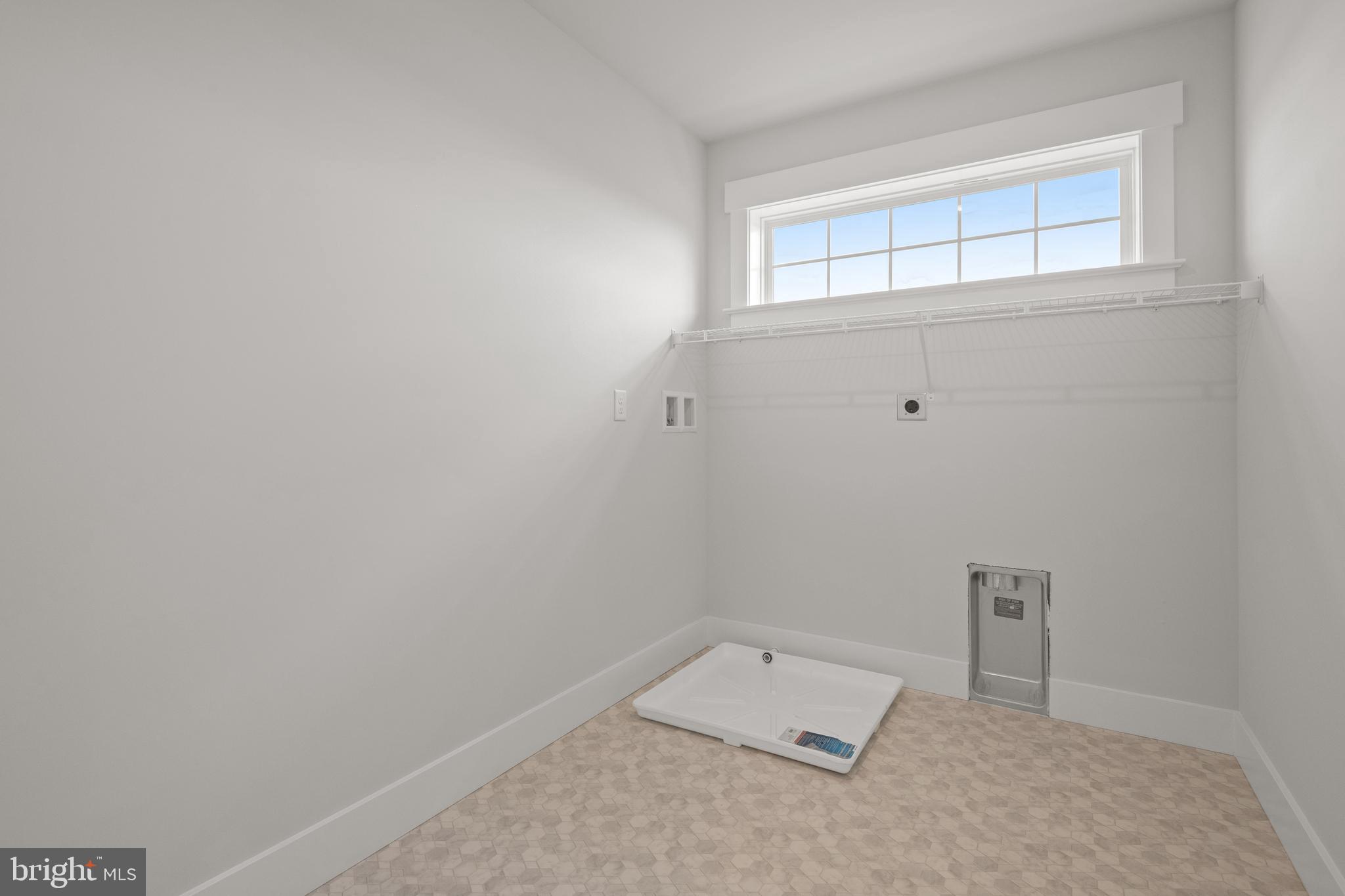 RIVER RIDGE HILLS - Residential