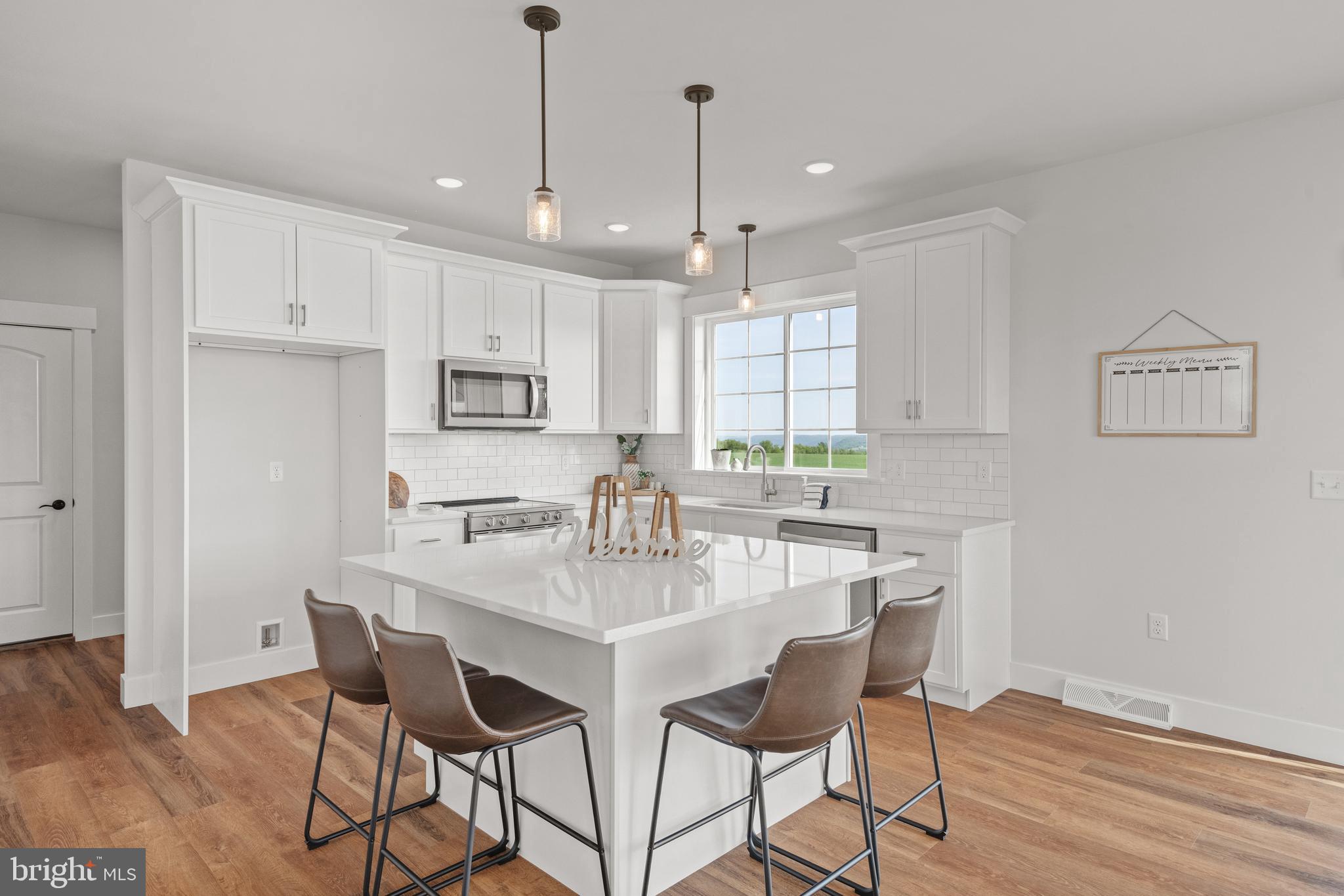 RIVER RIDGE HILLS - Residential