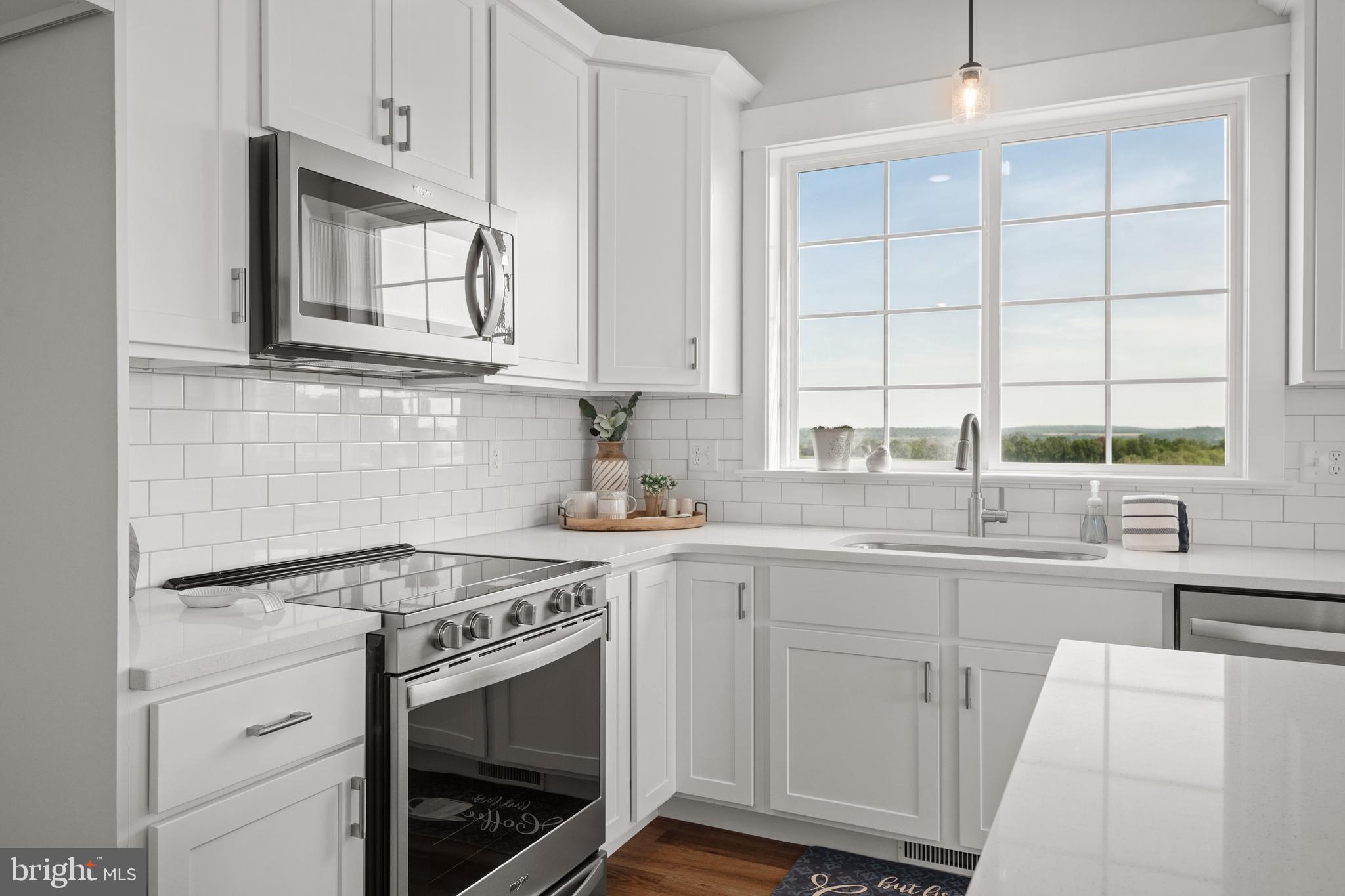 RIVER RIDGE HILLS - Residential