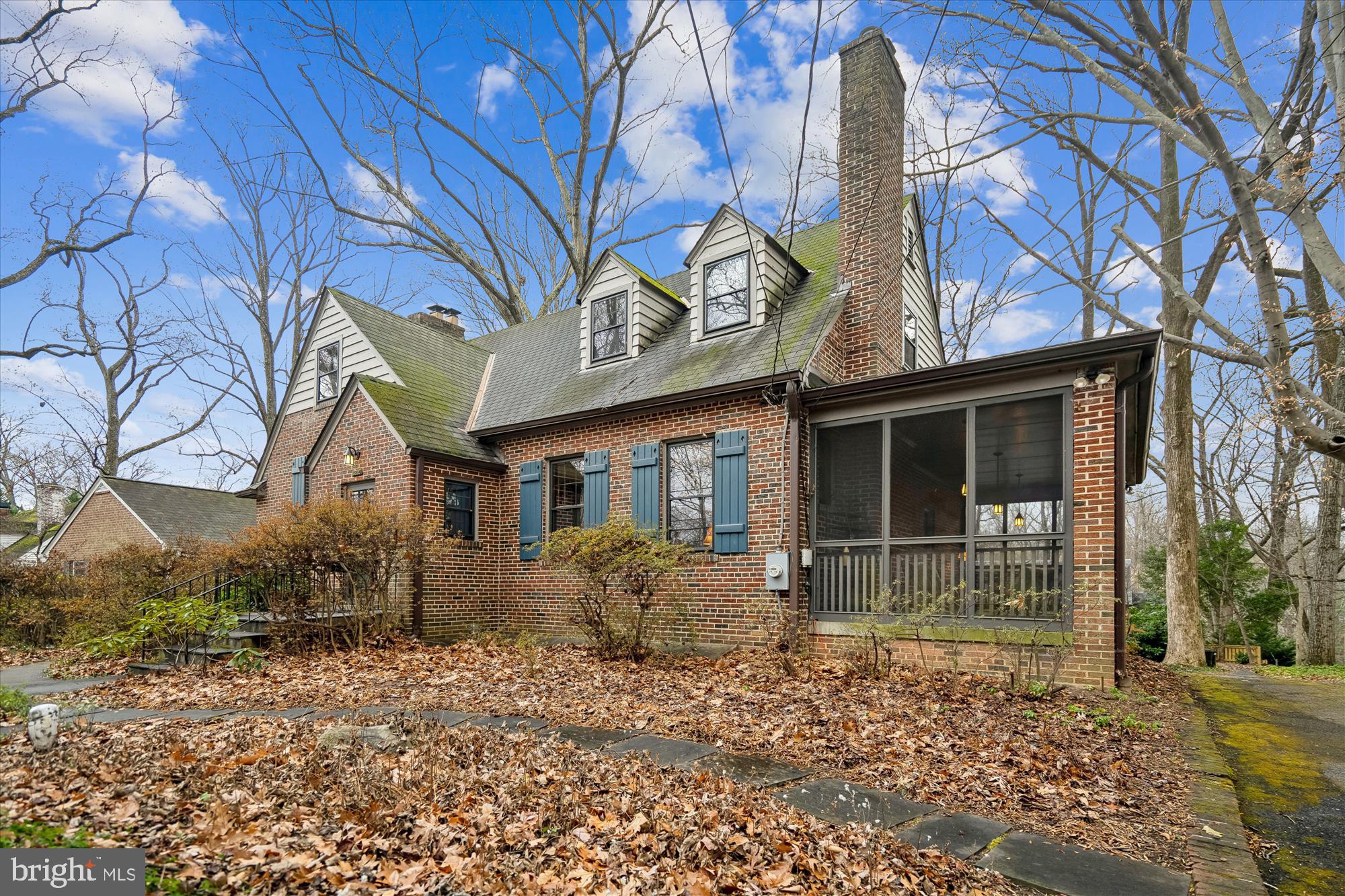 SEVEN OAKS - Residential