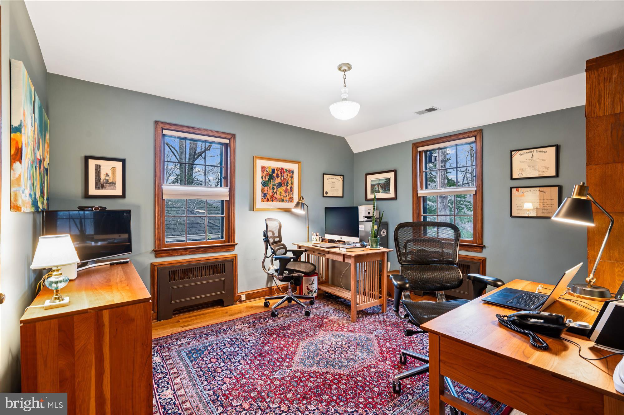 SEVEN OAKS - Residential