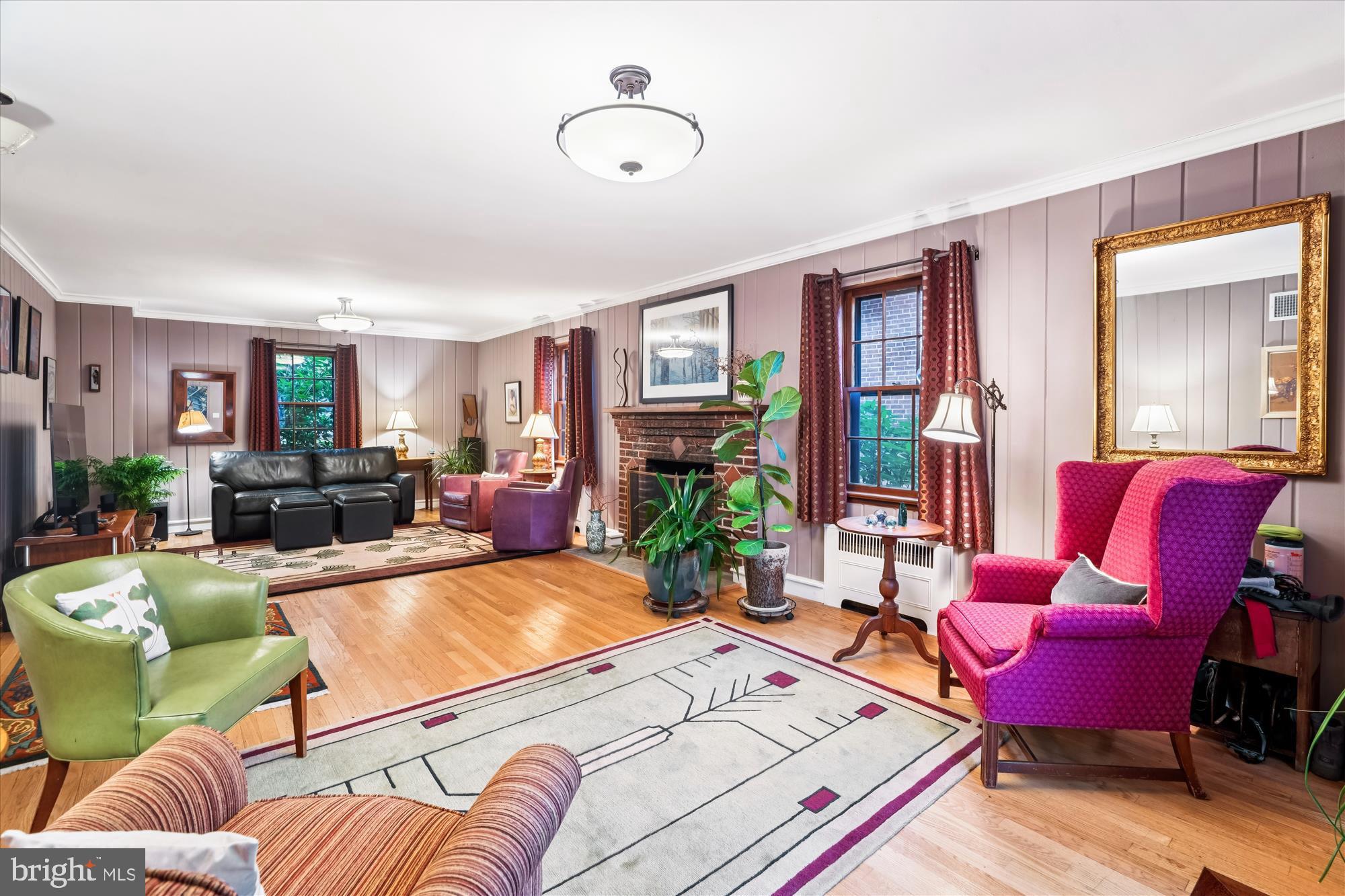 SEVEN OAKS - Residential