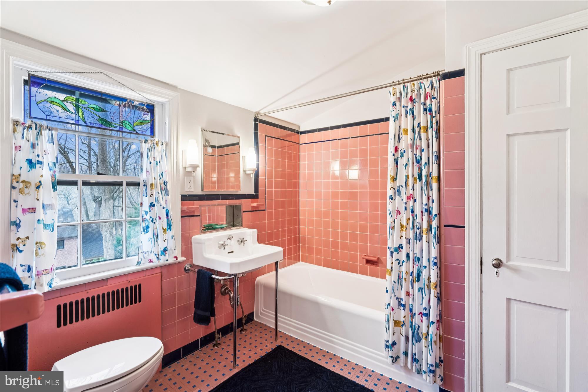 SEVEN OAKS - Residential