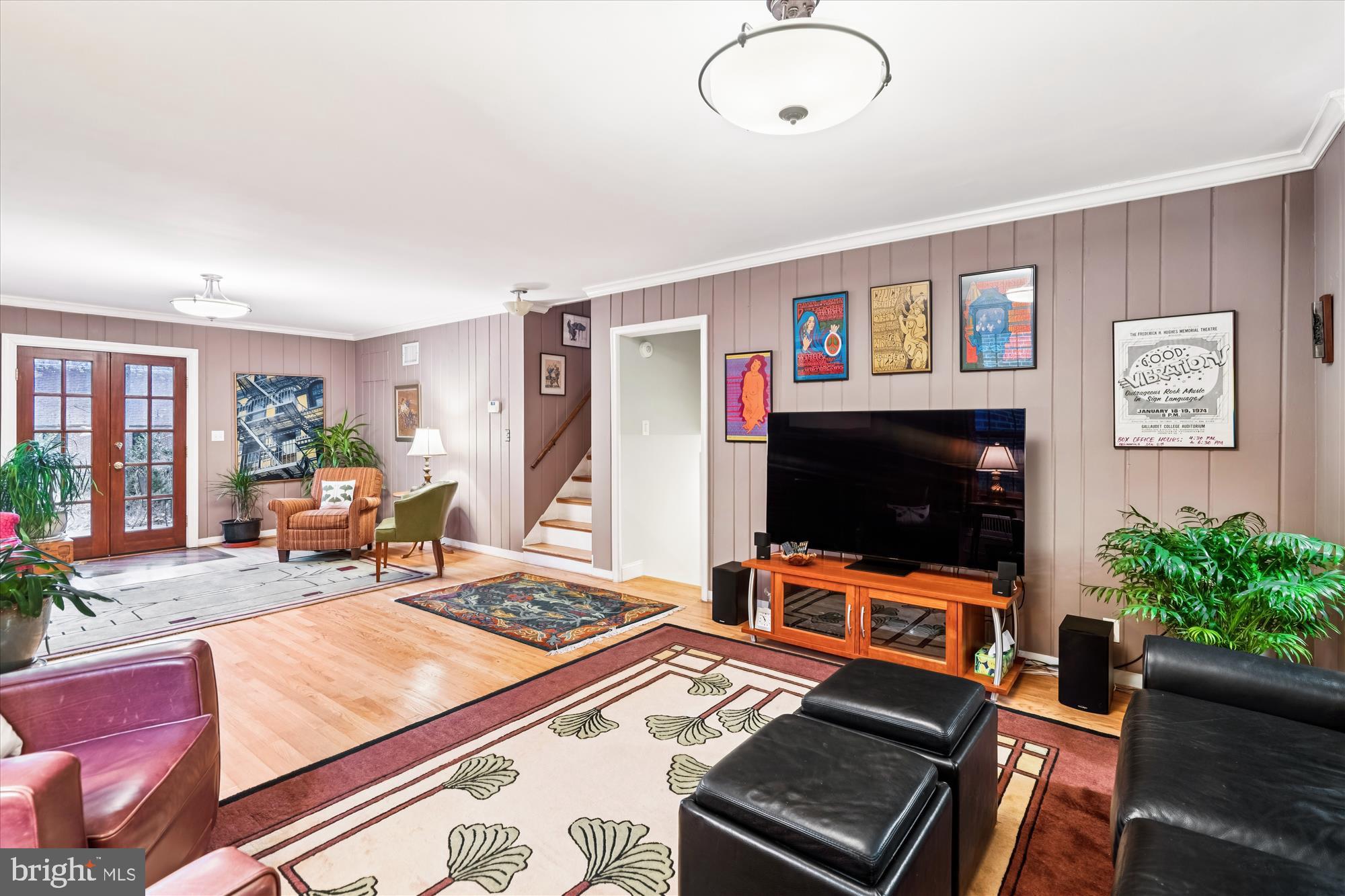 SEVEN OAKS - Residential