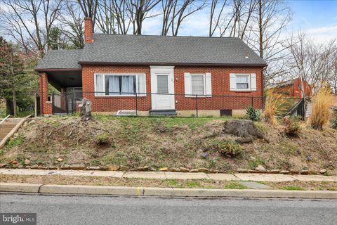 1815 HOLLY ROAD READING PA 19602