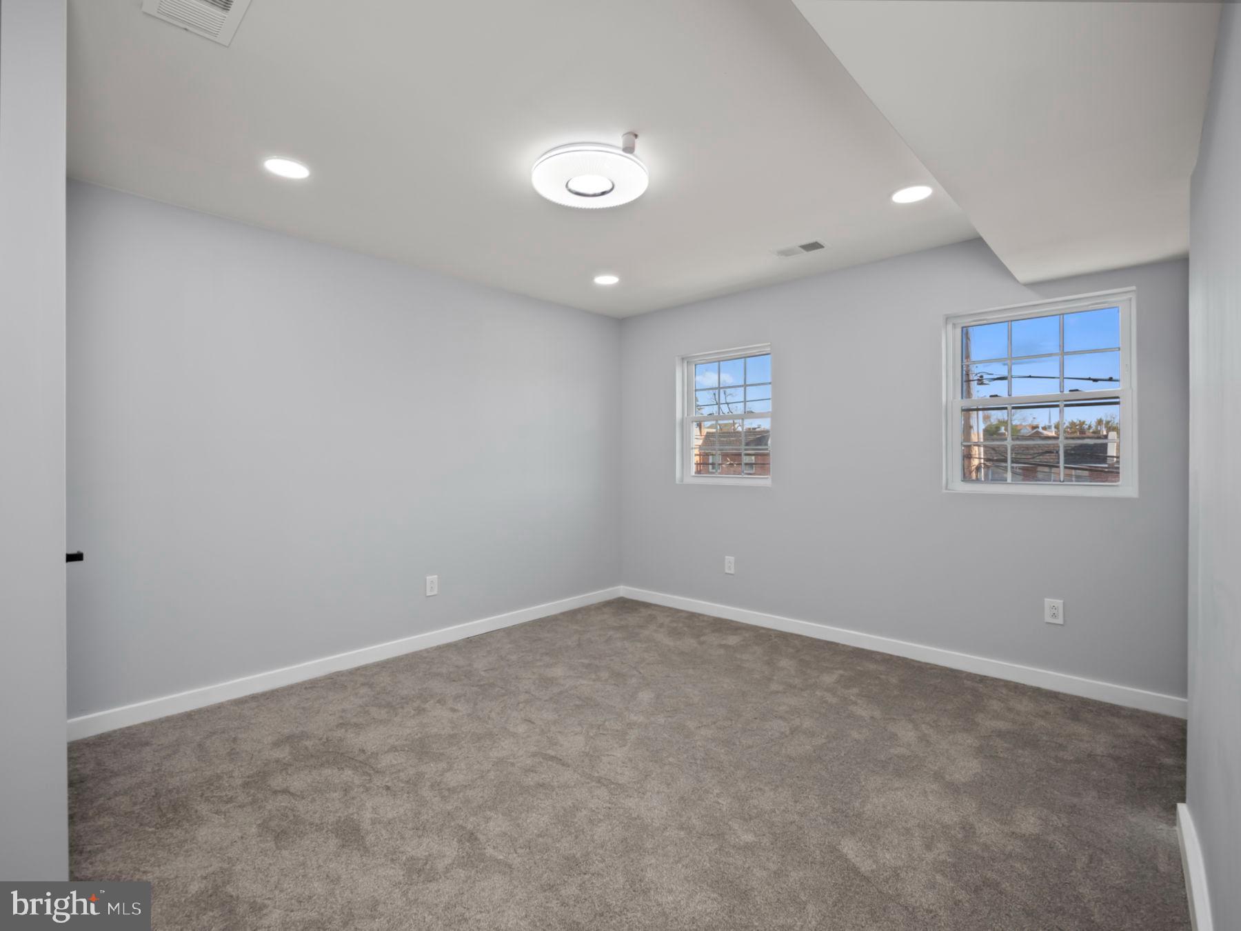 HAVERTOWN - Residential