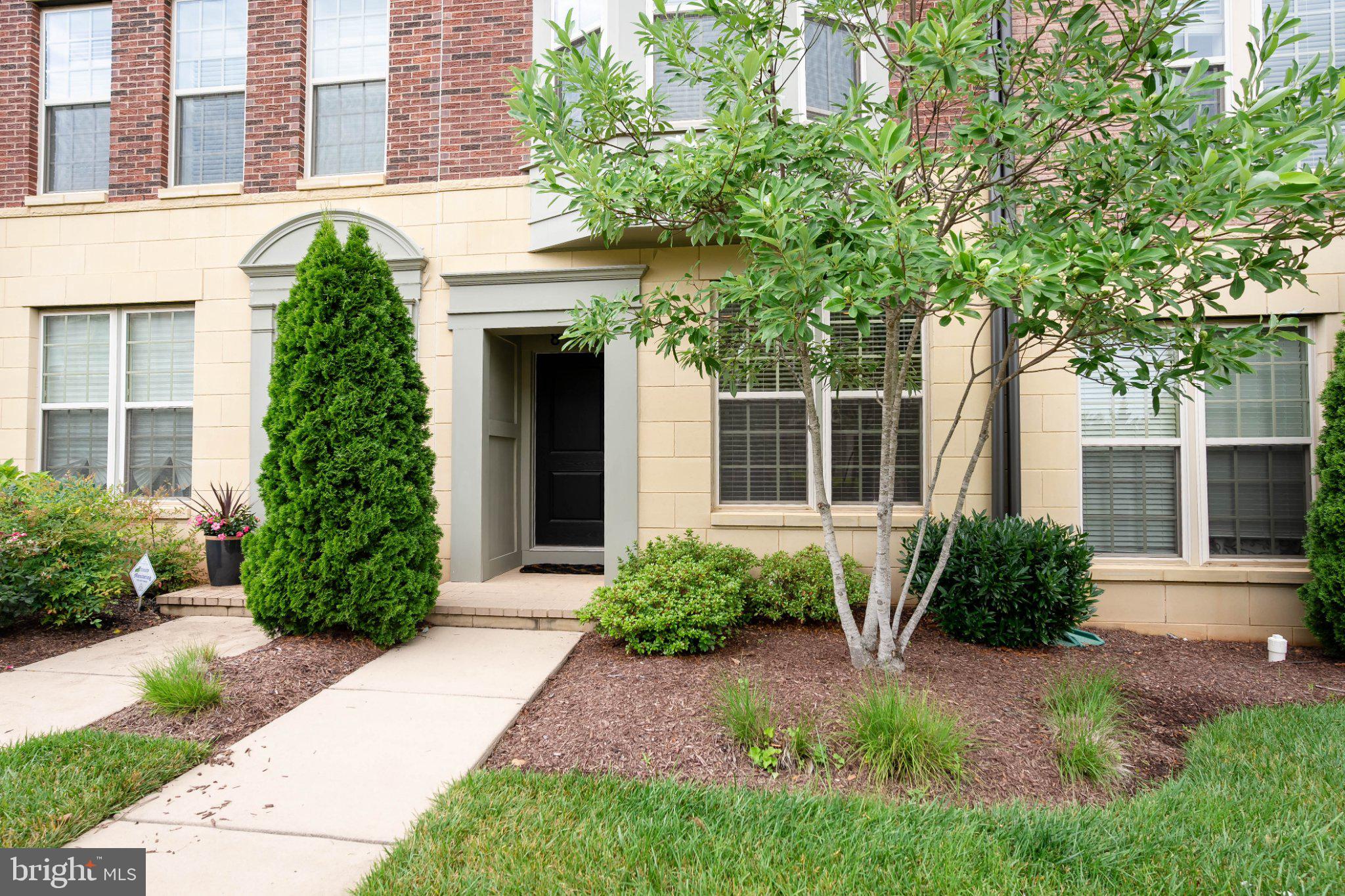 815 FAIR WINDS WAY 291