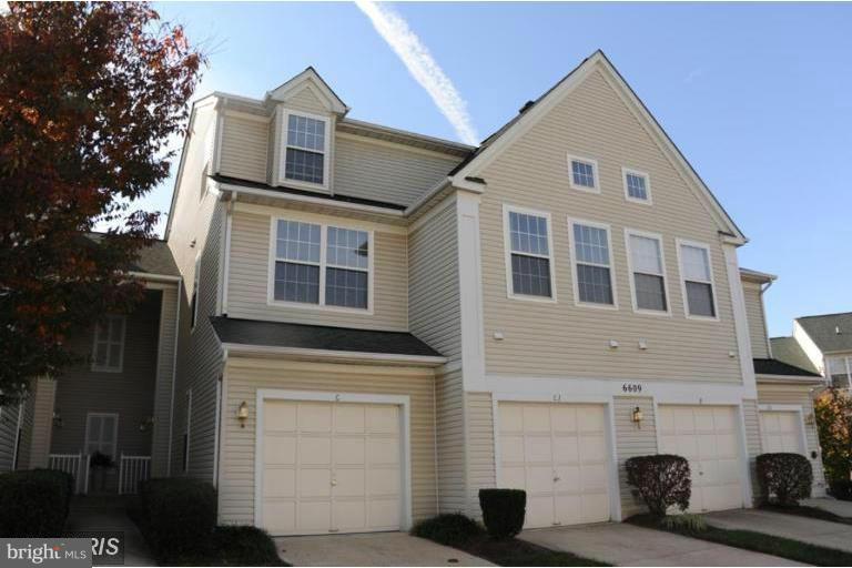 CONDO AT ISLAND CREEK - Residential Lease