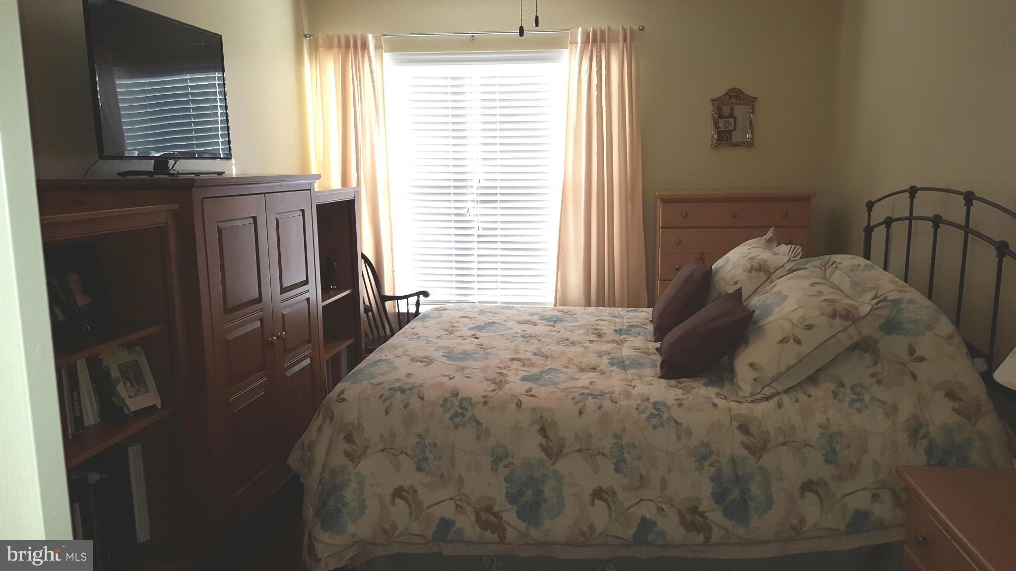 CONDO AT ISLAND CREEK - Residential Lease