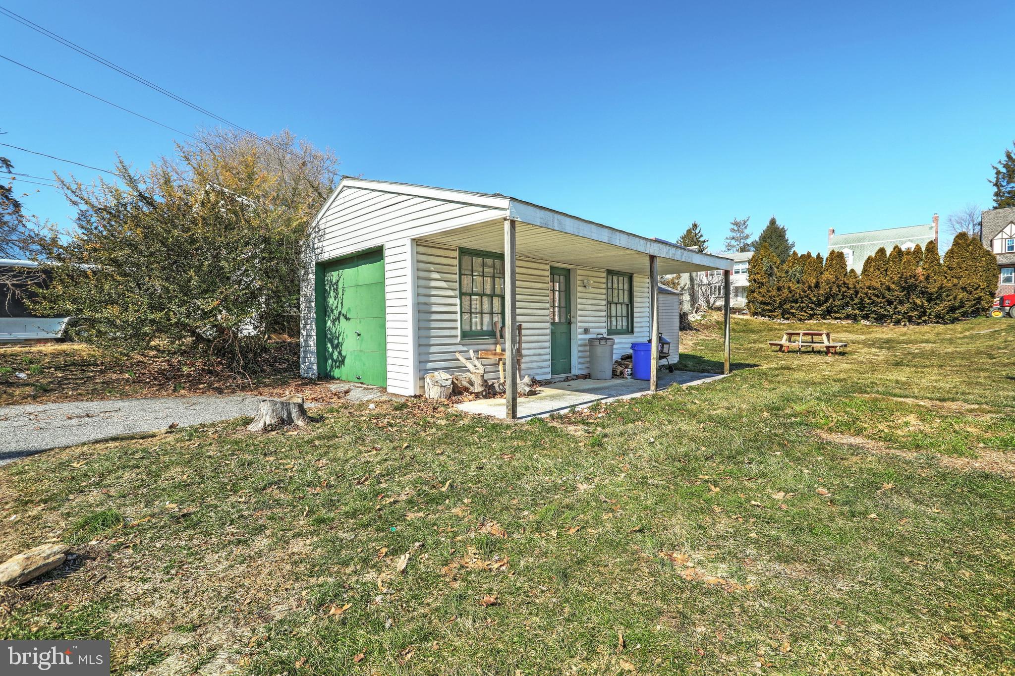 ELMWOOD - Residential