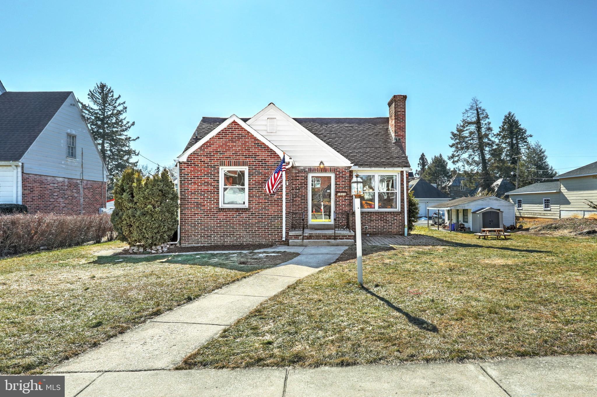 ELMWOOD - Residential