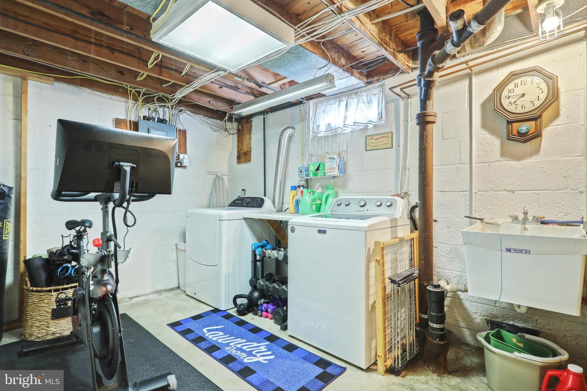 ELMWOOD - Residential