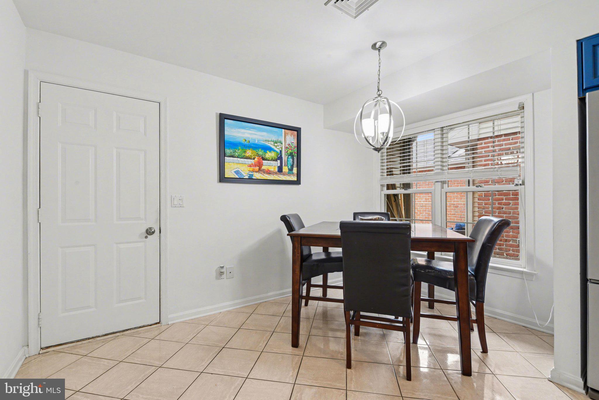 CAMBRIDGE COMMONS - Residential