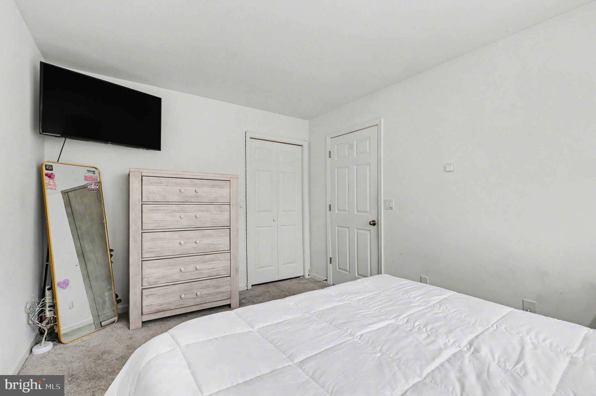 CAMBRIDGE COMMONS - Residential