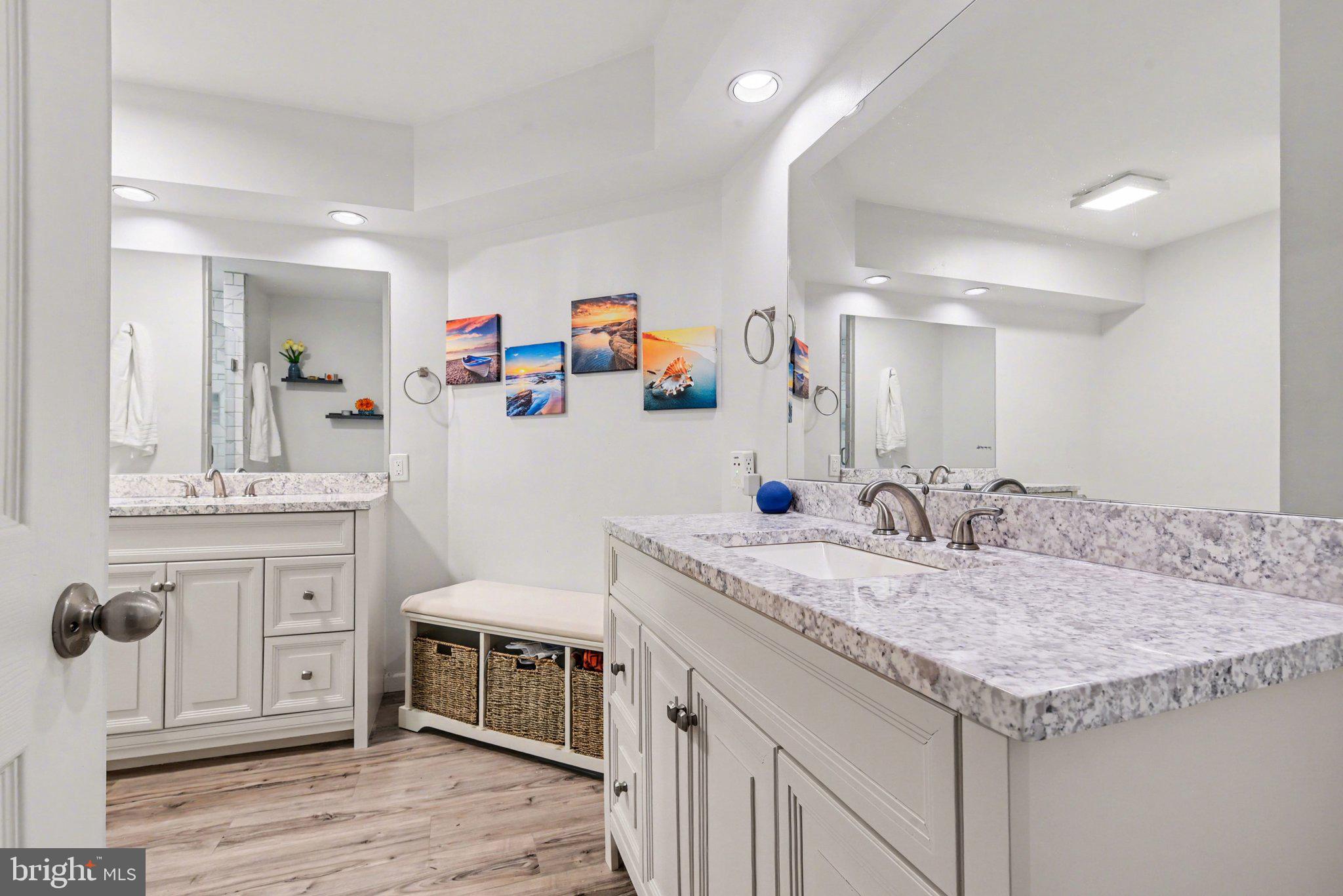 CAMBRIDGE COMMONS - Residential