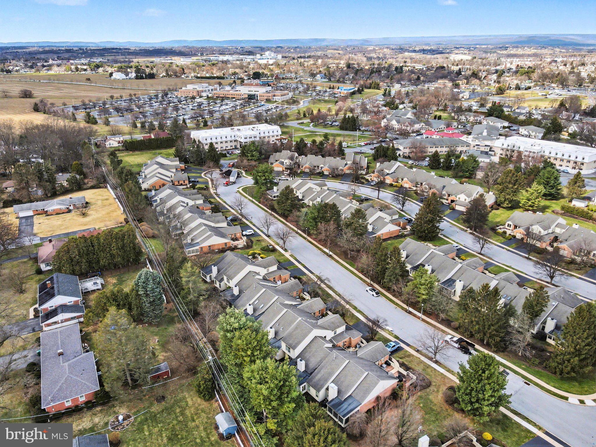 CAMBRIDGE COMMONS - Residential