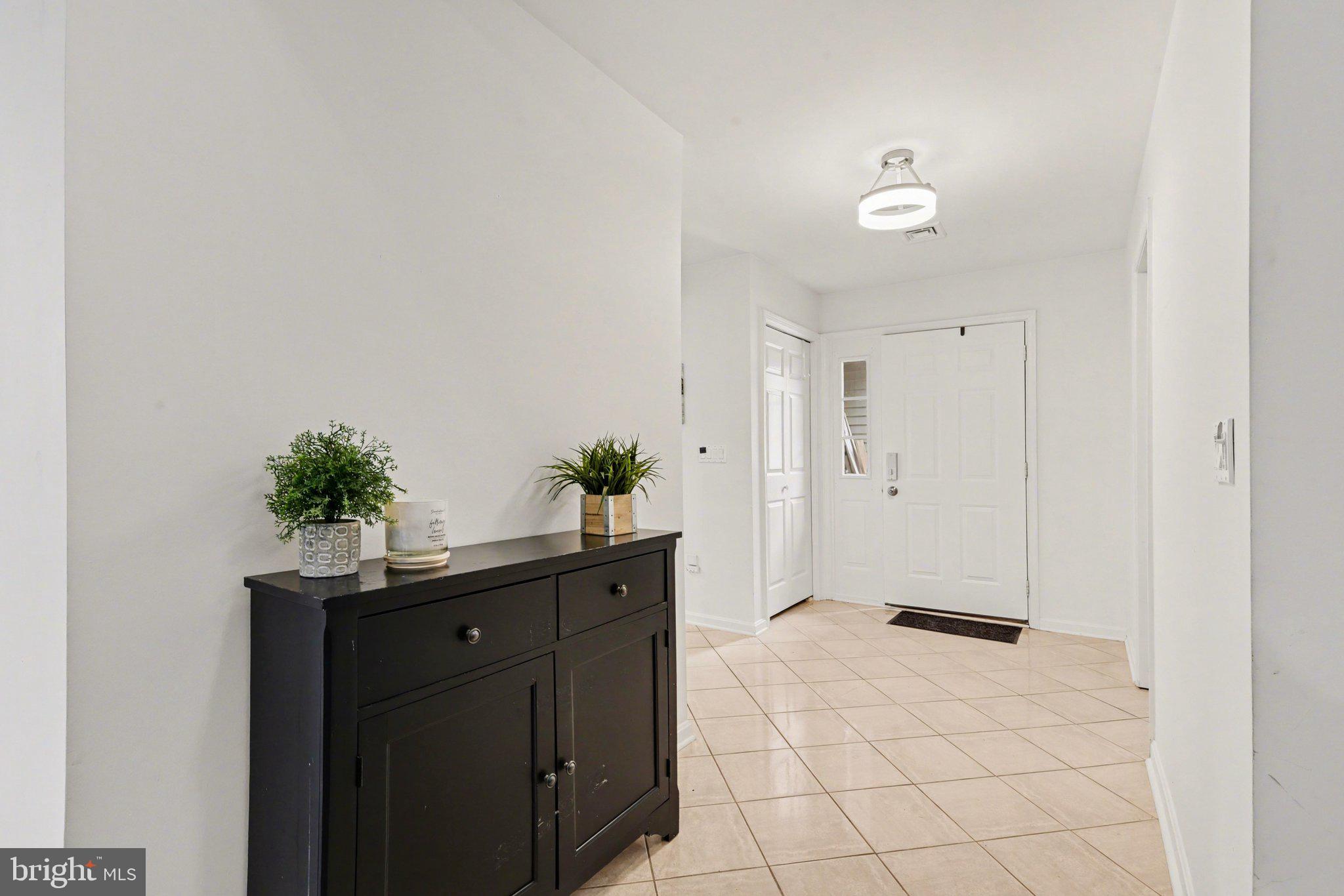 CAMBRIDGE COMMONS - Residential