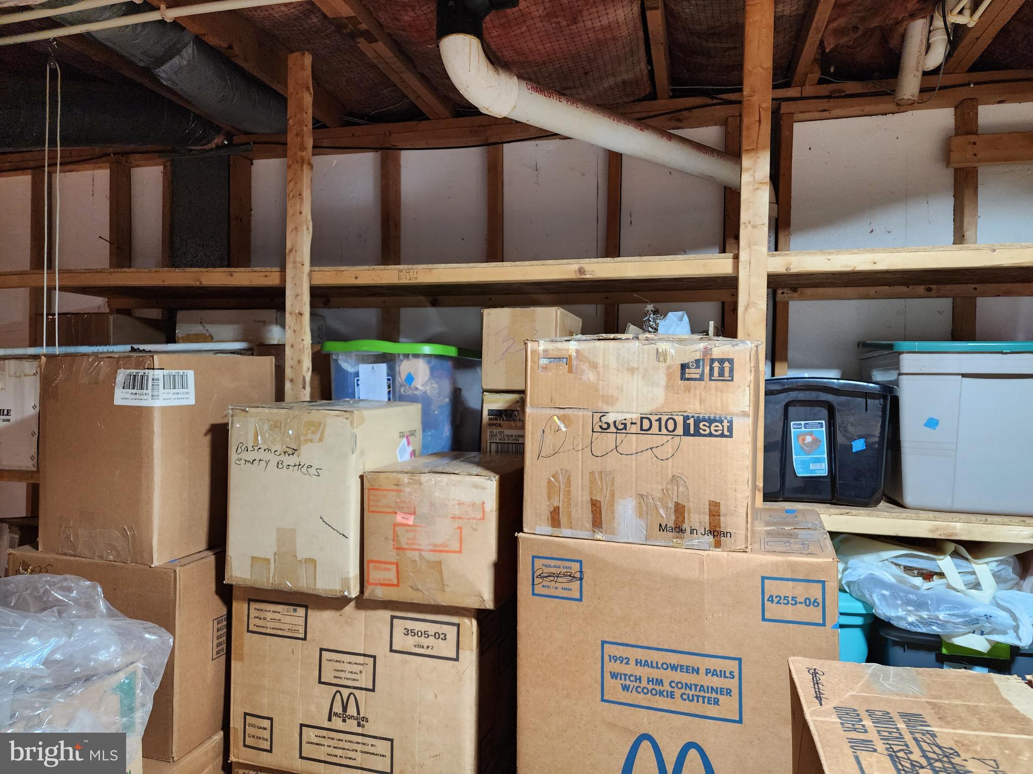 HOLLYWOOD SHORES - Residential