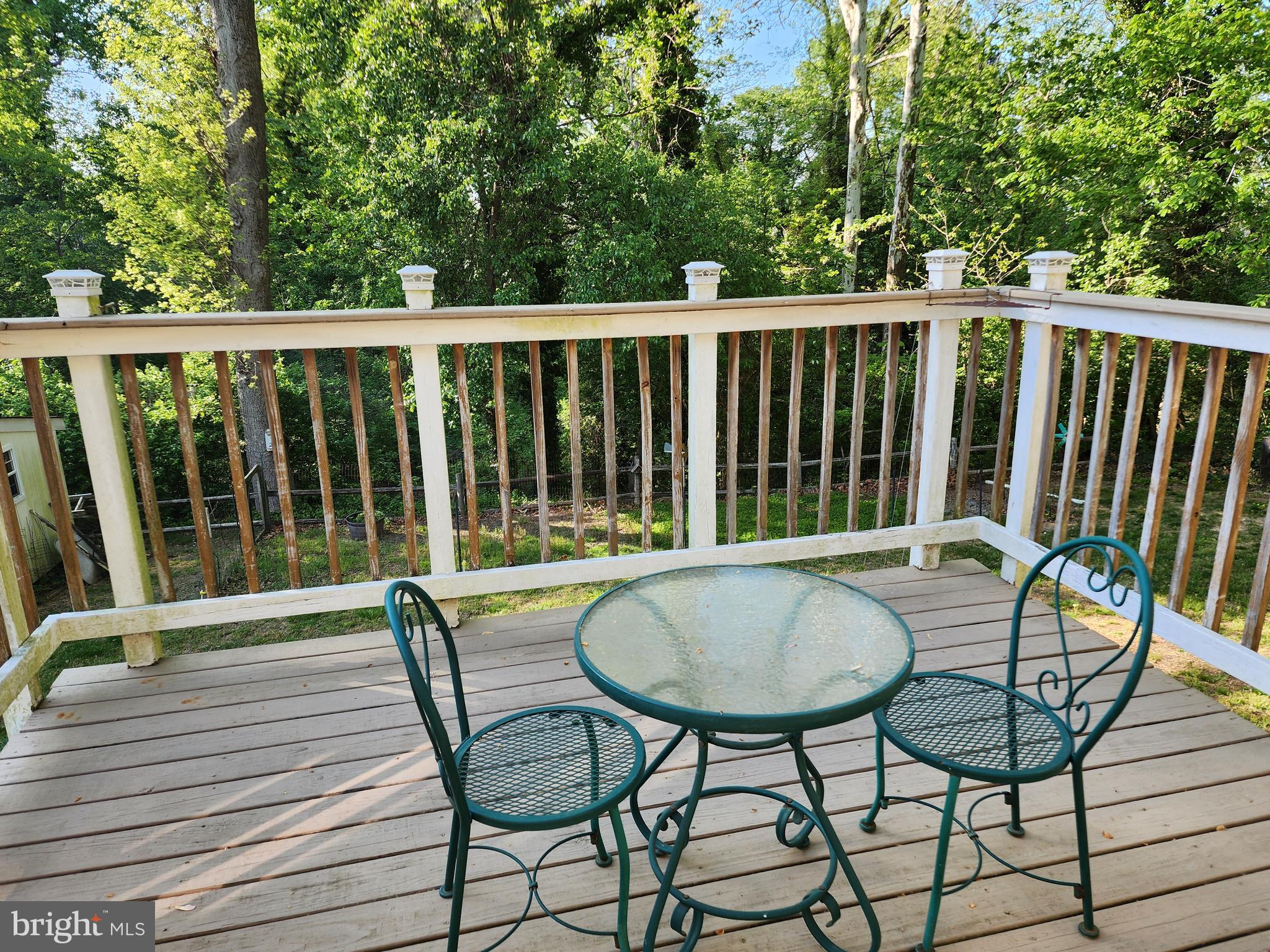 HOLLYWOOD SHORES - Residential