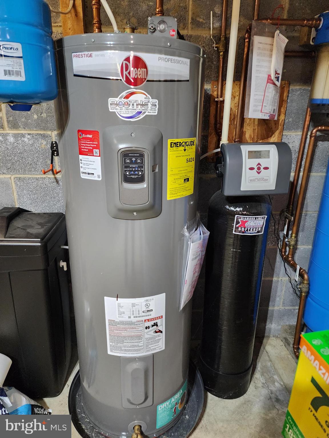 HOLLYWOOD SHORES - Residential