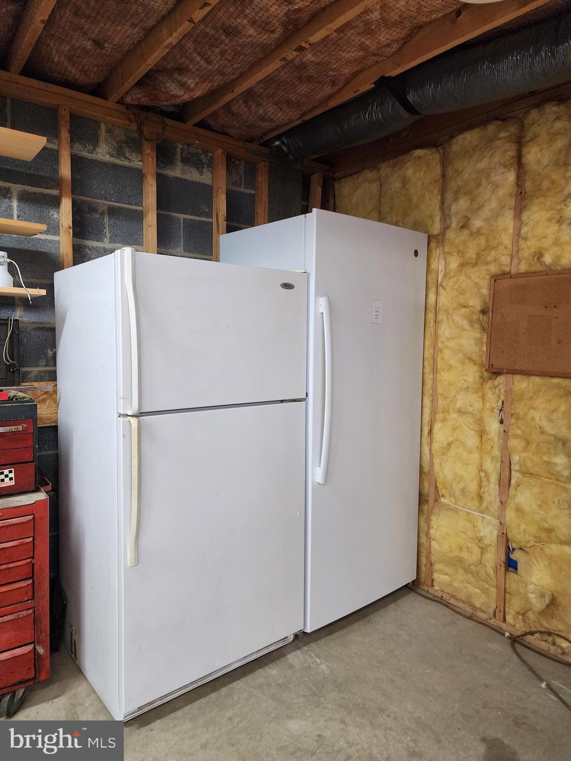 HOLLYWOOD SHORES - Residential